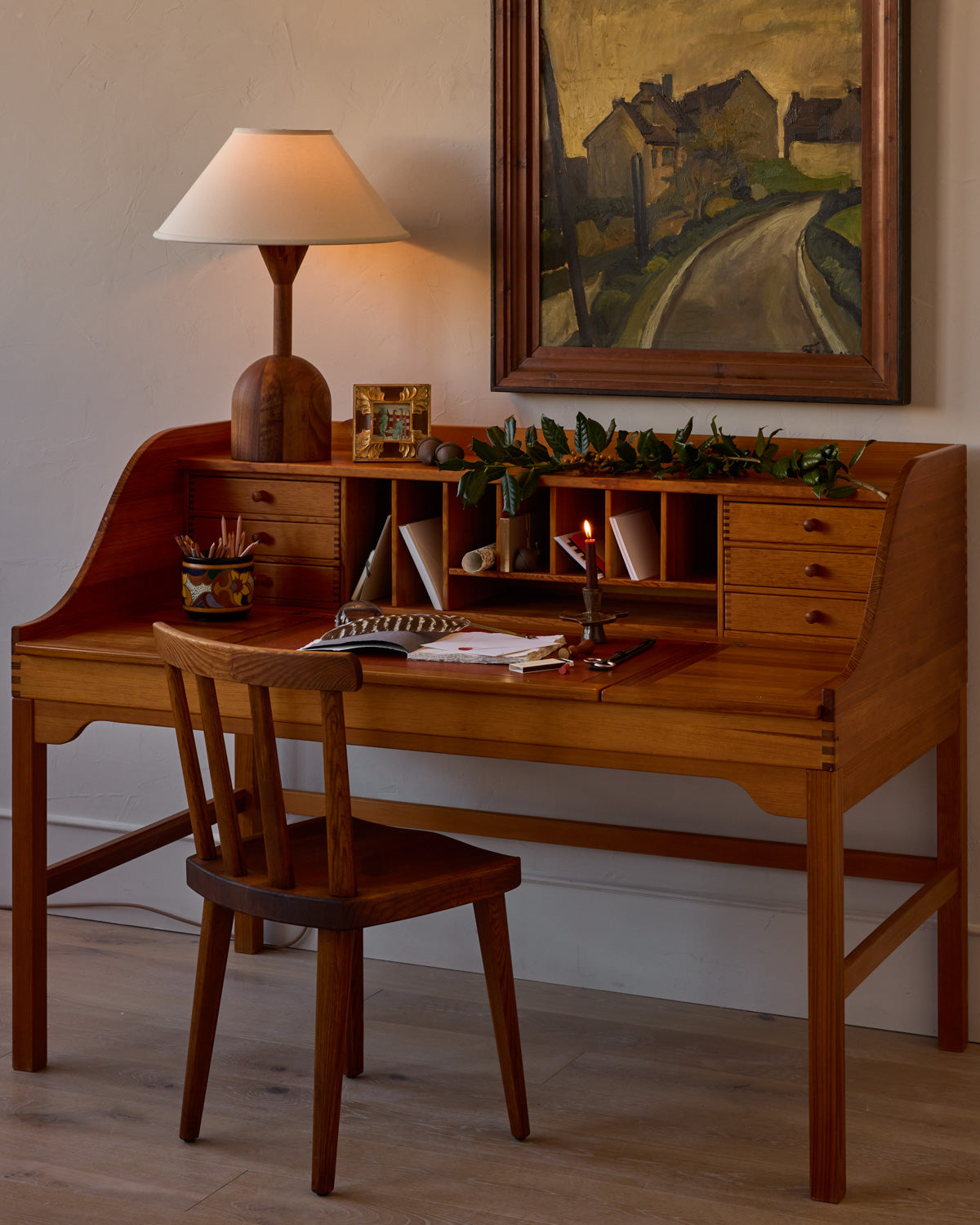 #wood-finish_black walnut
#shade-color_ivory linen