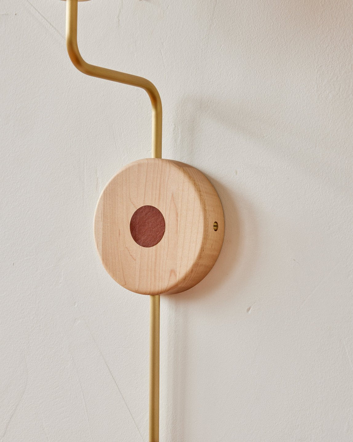 #Metal-+-Wood-Finish_Satin Brass / Clear Maple