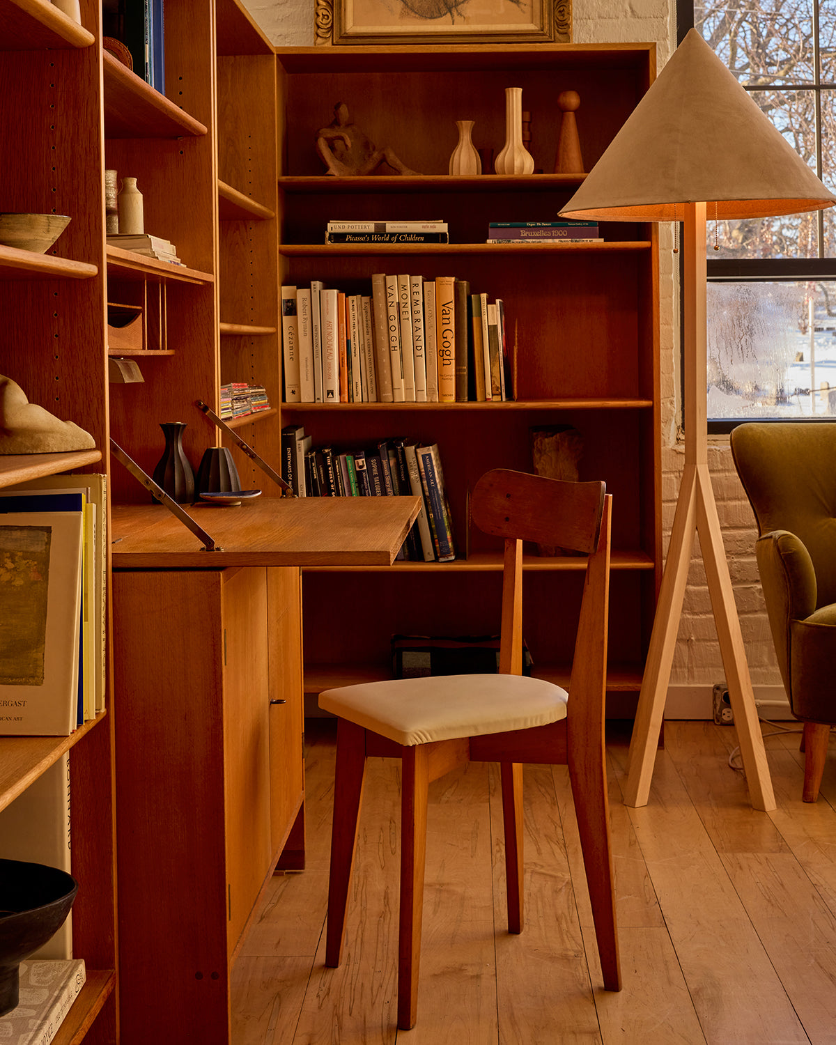 #shade-finish_stone suede
#wood-finish_clear maple
