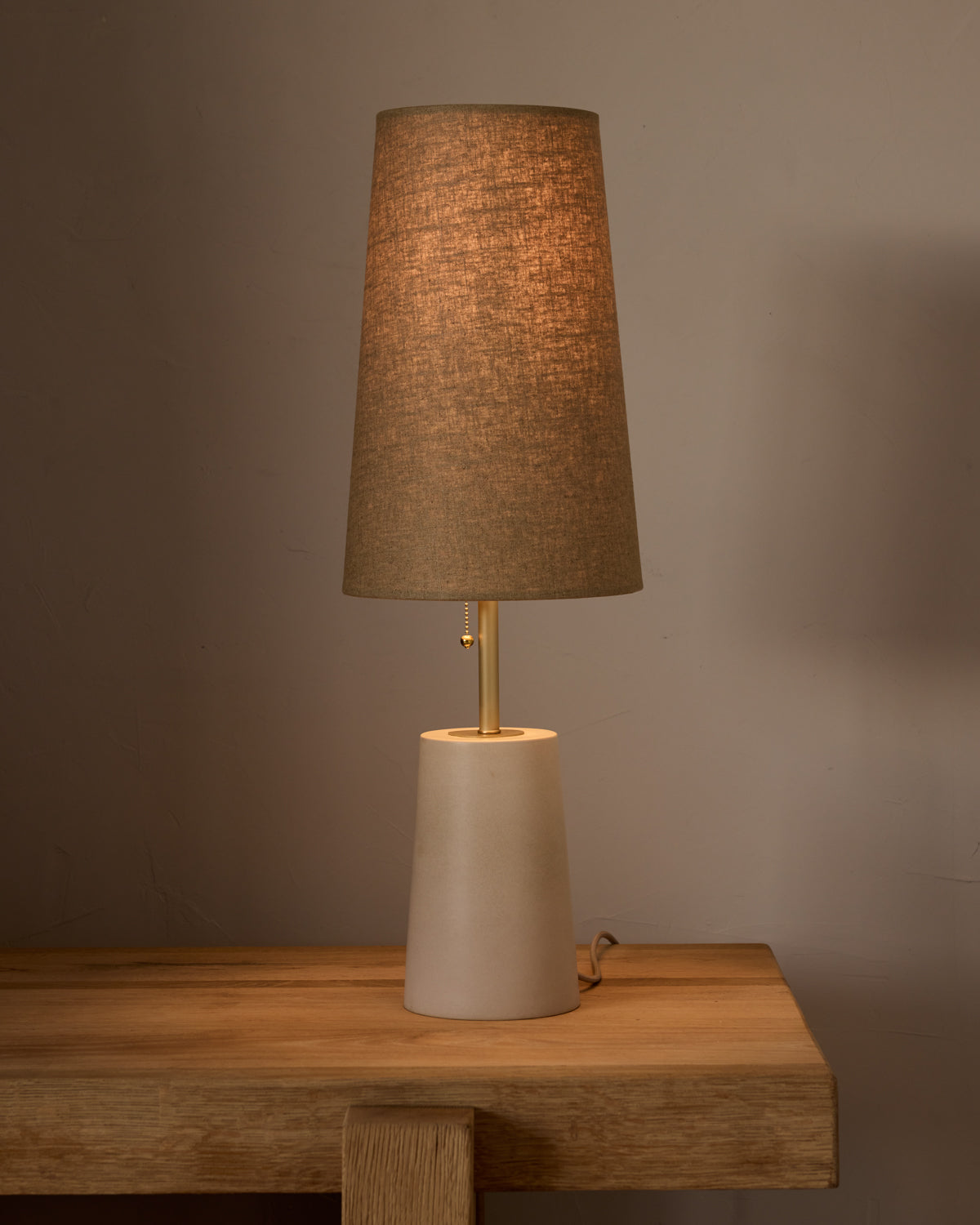 #ceramic-finish_dogwood ceramic #shade-color_flax linen