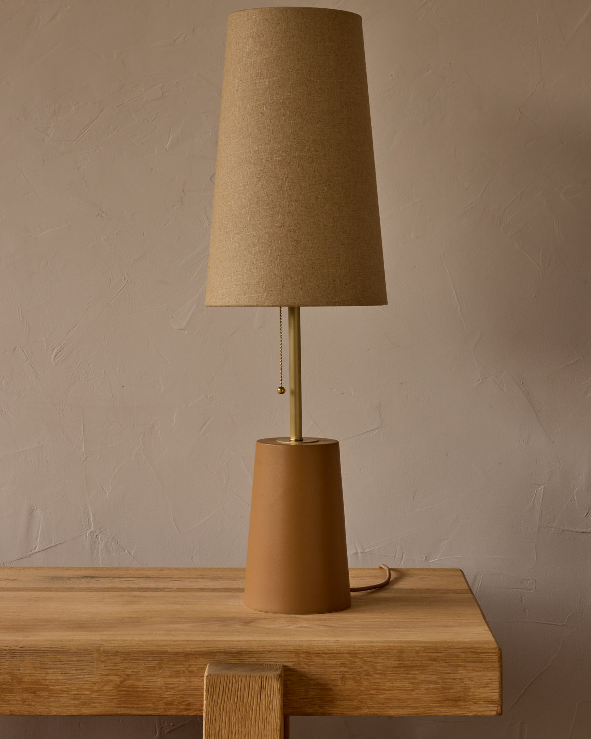 #ceramic-finish_chestnut ceramic #shade-color_flax linen