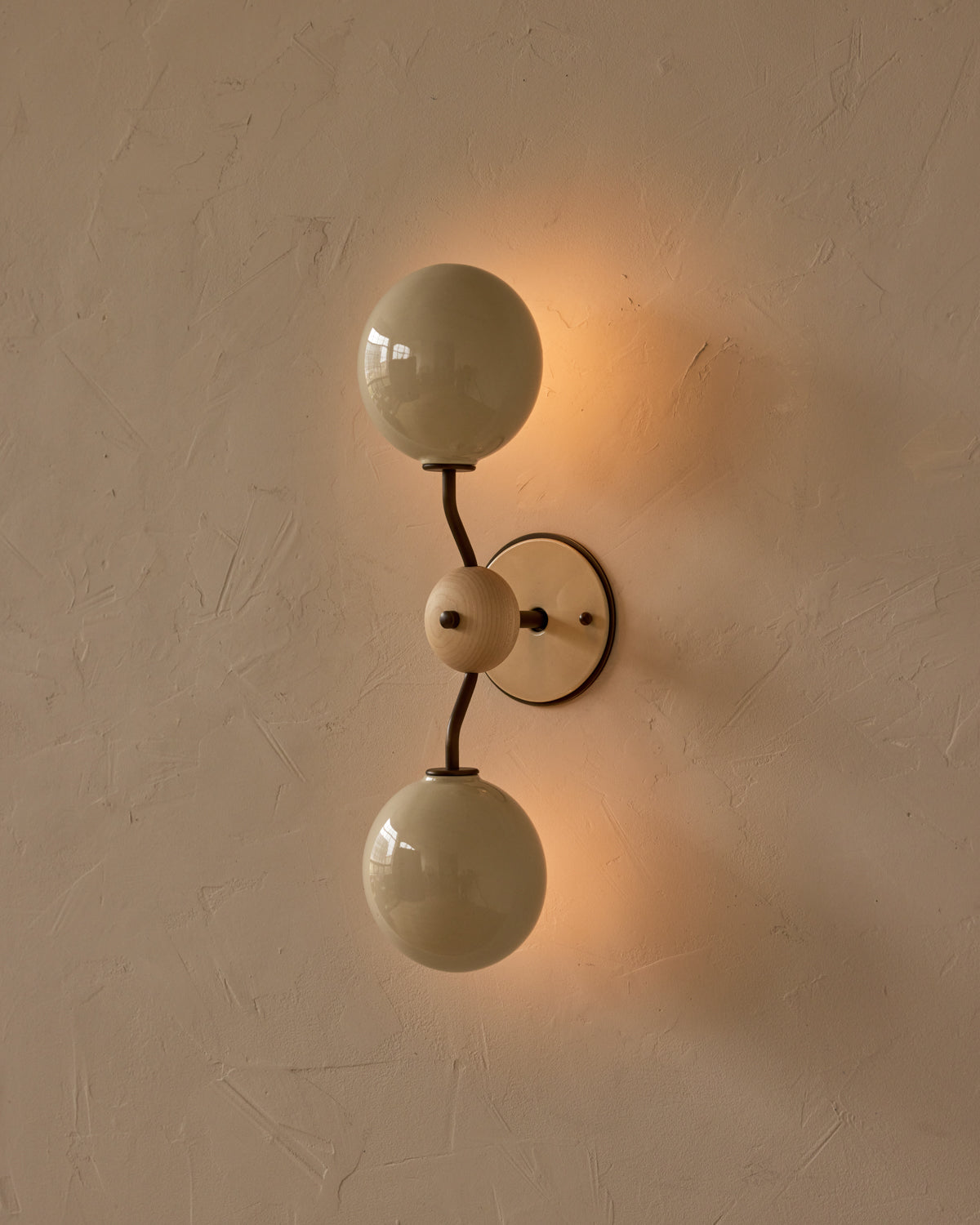 #ceramic-finish_cream #metal-finish_antique brass #wood-finish_clear maple