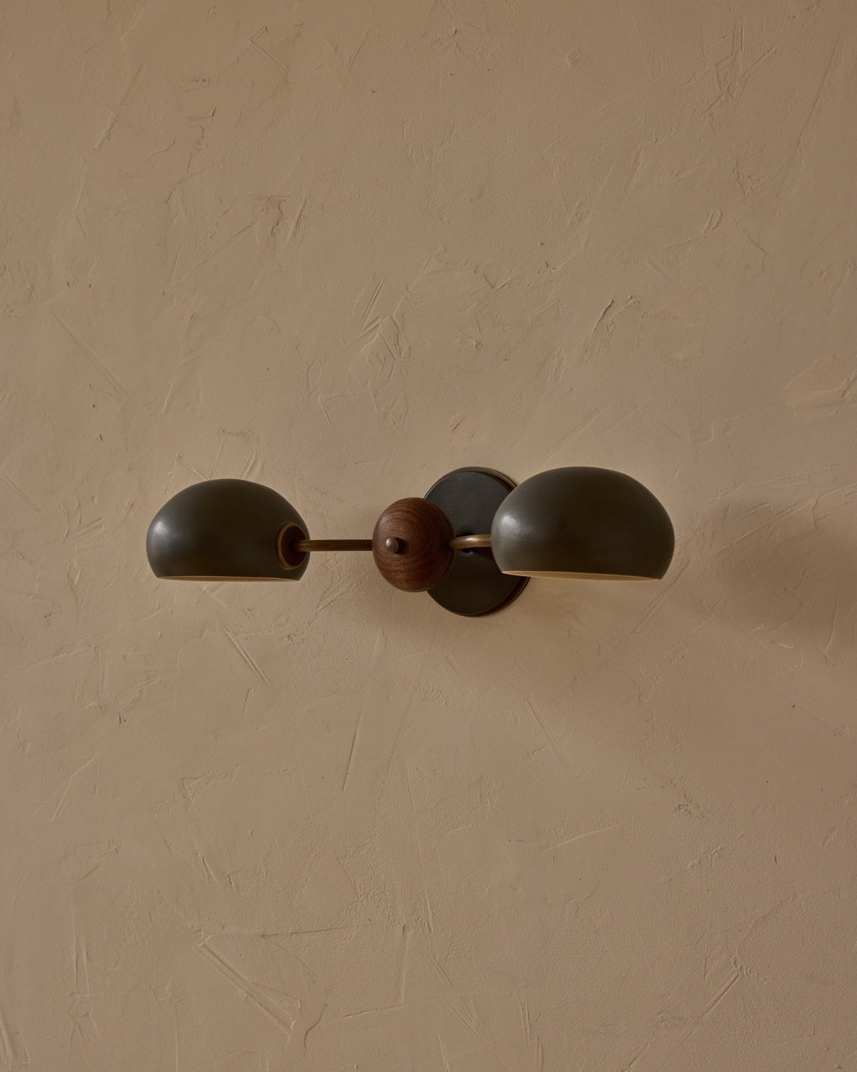#ceramic-finish_almost black #metal-finish_antique brass #wood-finish_black walnut