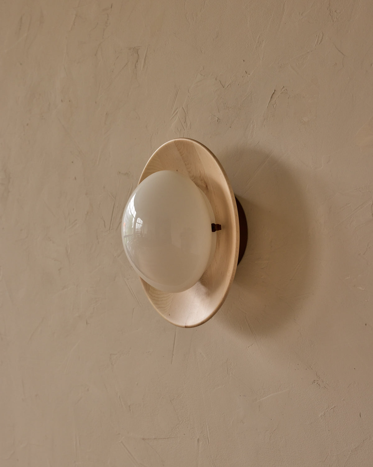 #shade-finish_clear maple #metal-finish_antique brass