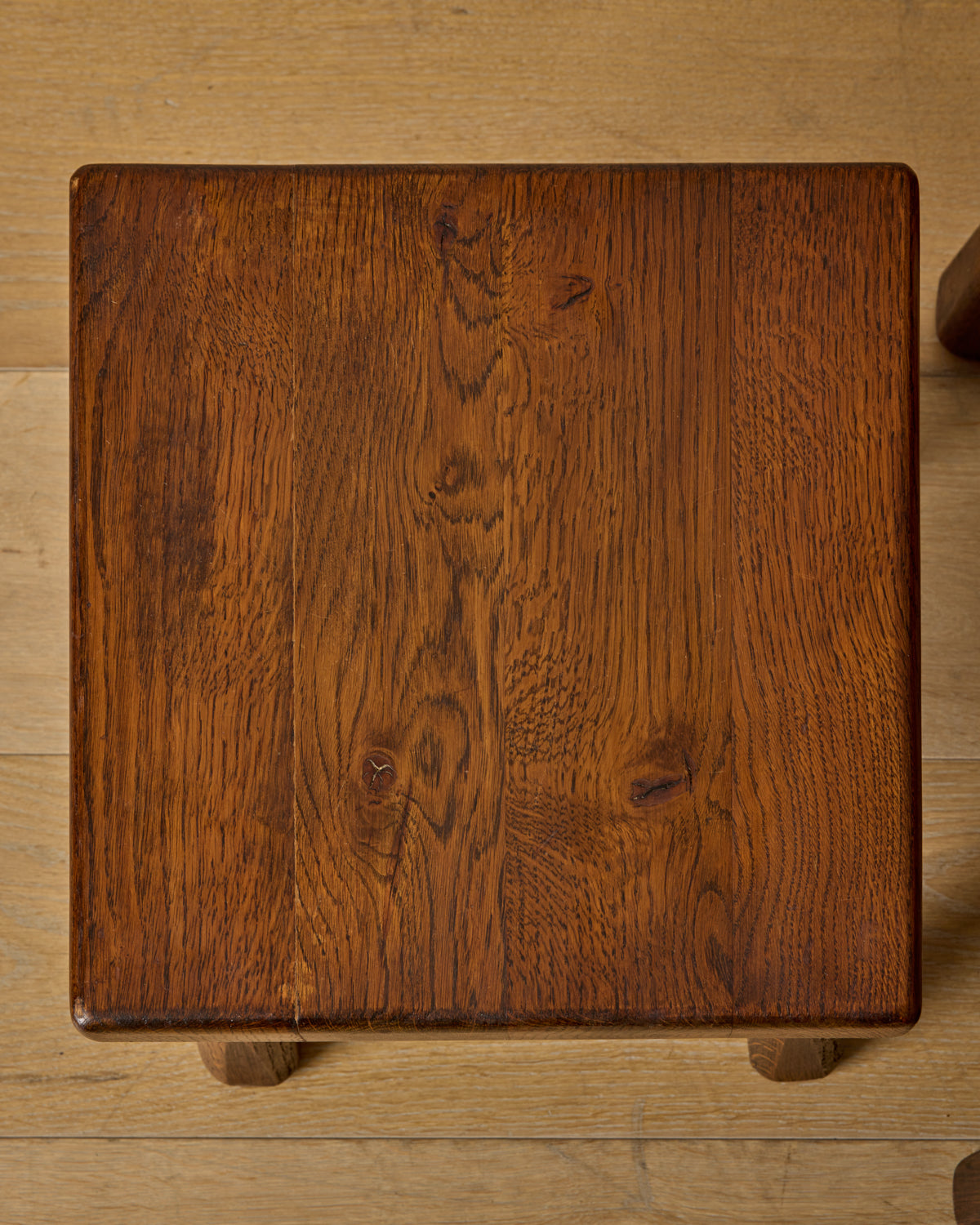 Set of Dark Oak Nesting Tables