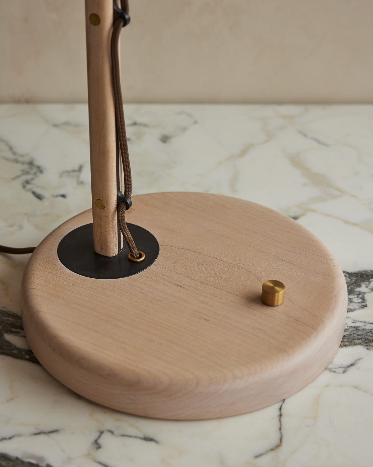Alek Desk Lamp