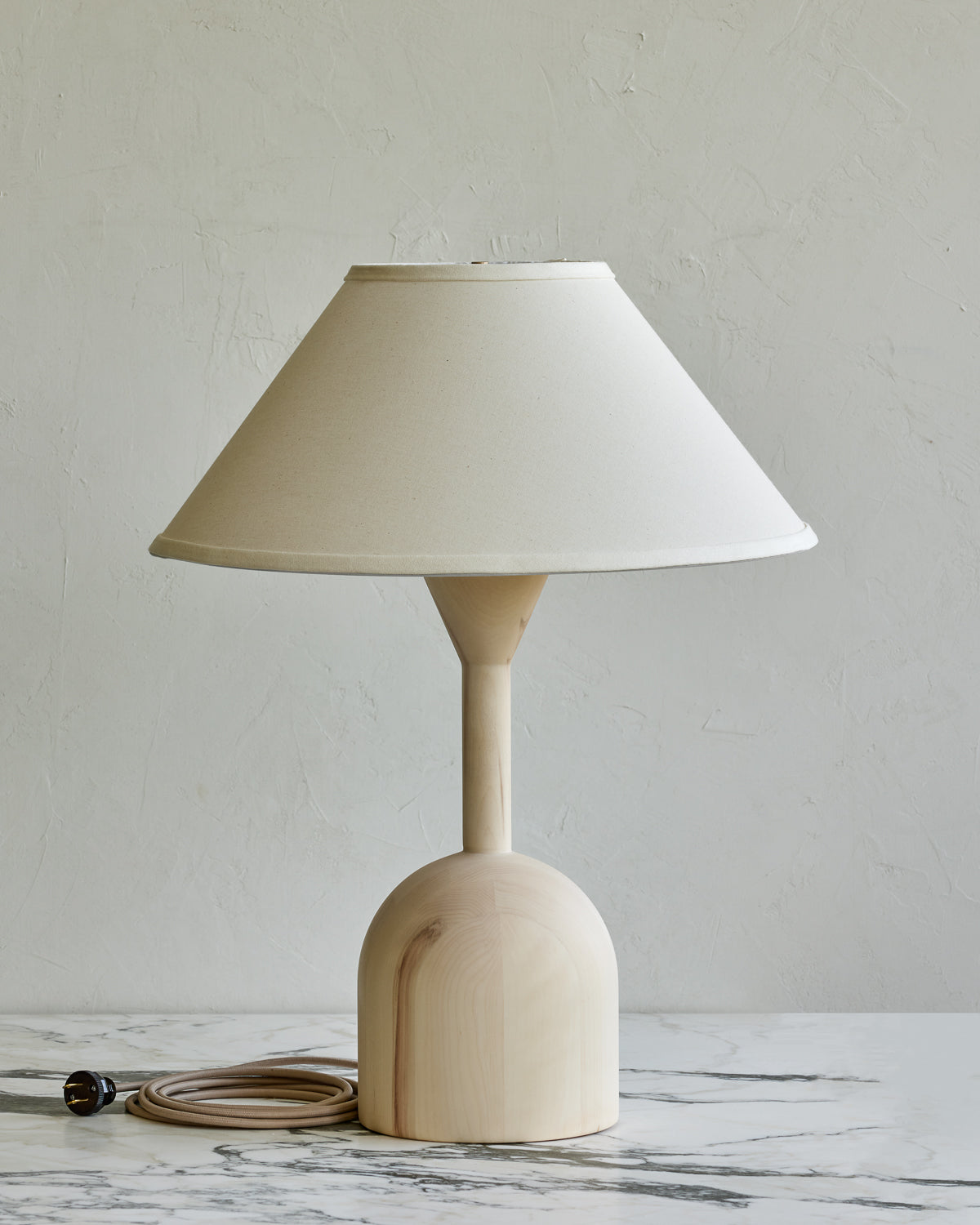 #wood-finish_aspen
#shade-color_ivory linen