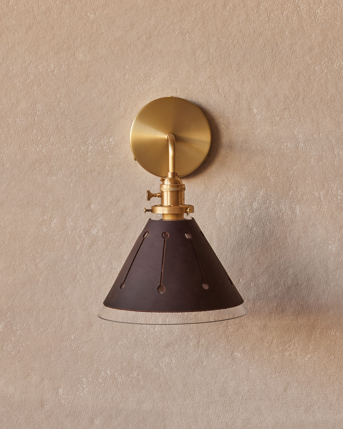 #leather-finish_espresso #wiring_hardwired