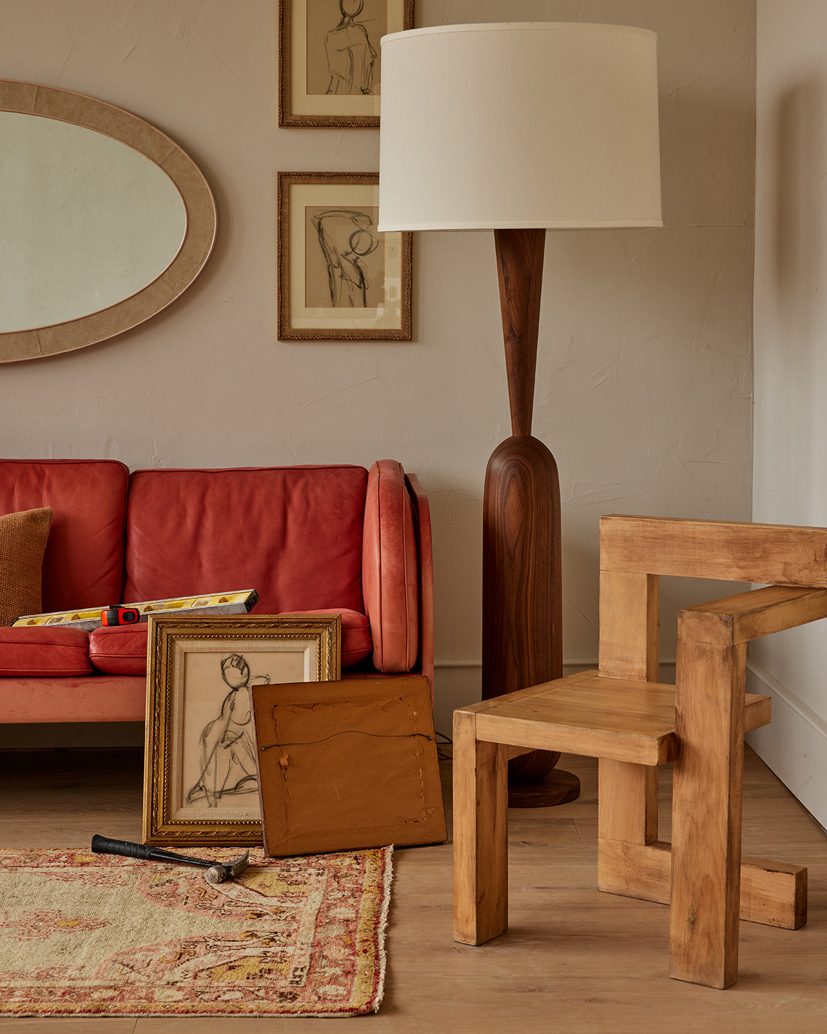 #wood-finish_black walnut
#shade-color_ivory linen
