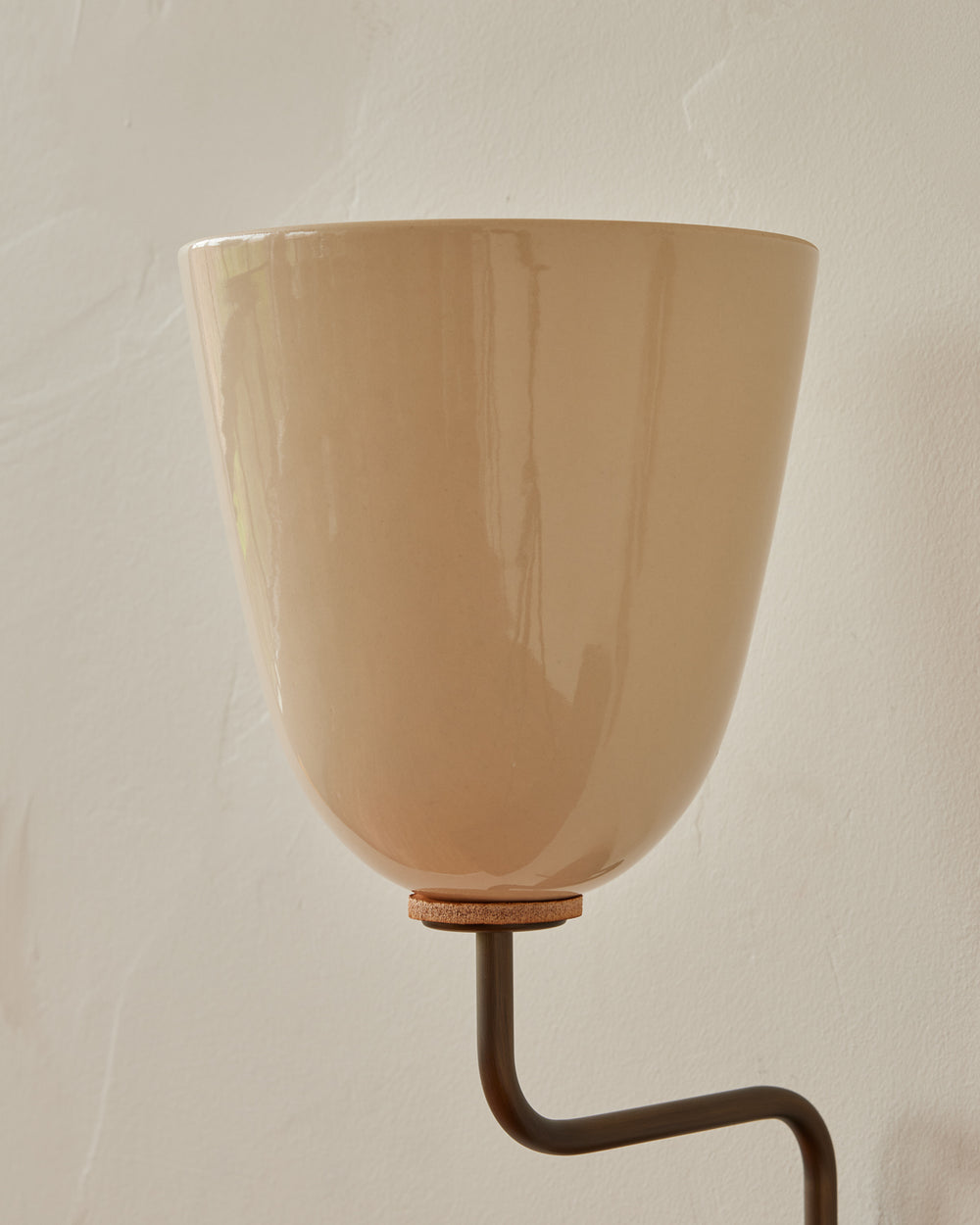 #shade-finish_cream #Metal-+-Wood-Finish_Antique Brass / Black Walnut 