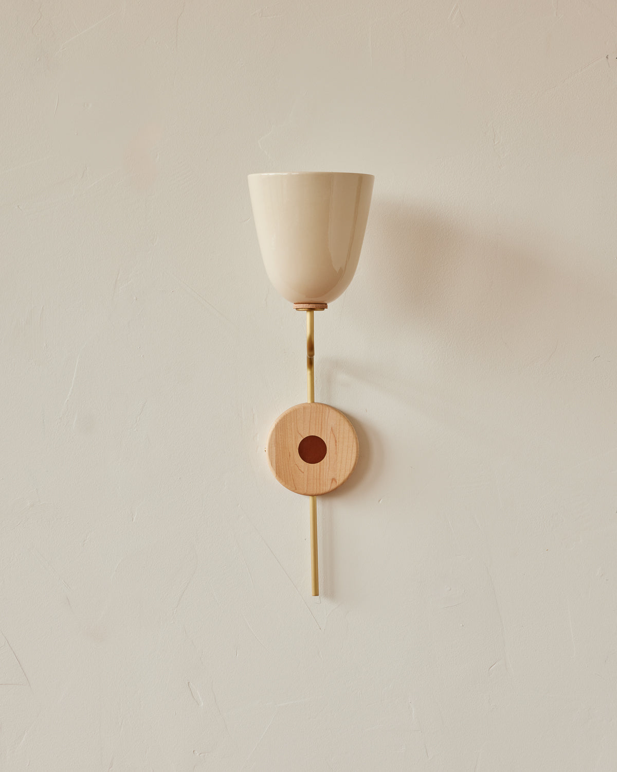 #shade-finish_cream #Metal-+-Wood-Finish_Satin Brass / Clear Maple #wiring_hardwired