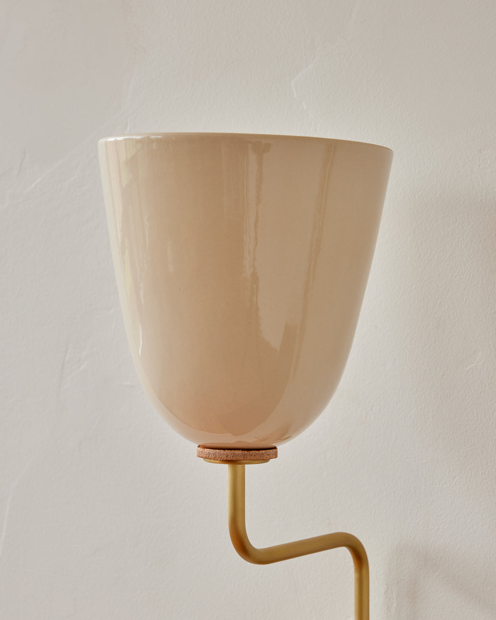 #shade-finish_cream #Metal-+-Wood-Finish_Satin Brass / Black Walnut