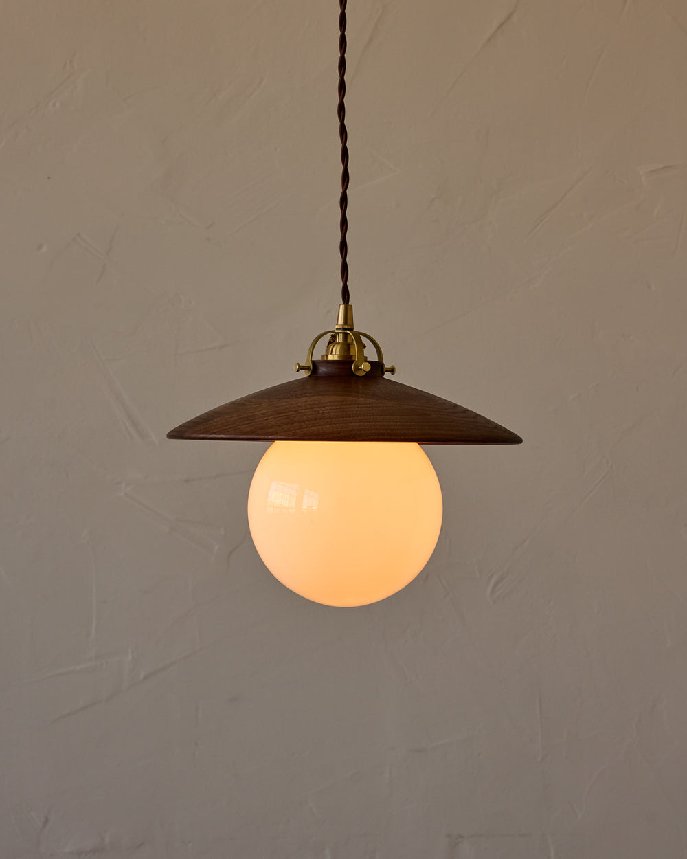 #shade-finish_black walnut #Cord-Color---Glass_Brown Cord - White Globe