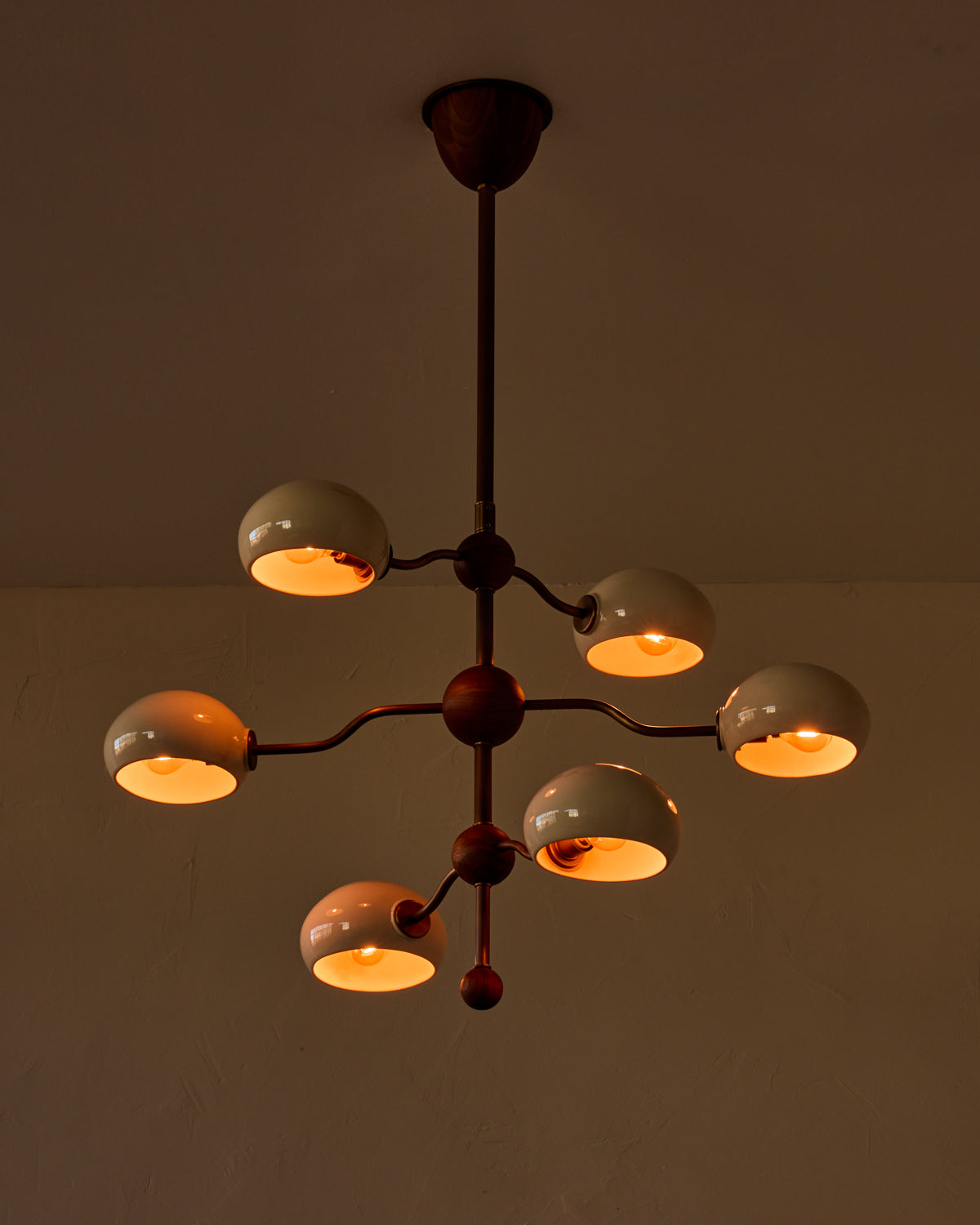 #shade-color_cream  #Metal-+-Wood-Finish_Antique Brass / Black Walnut