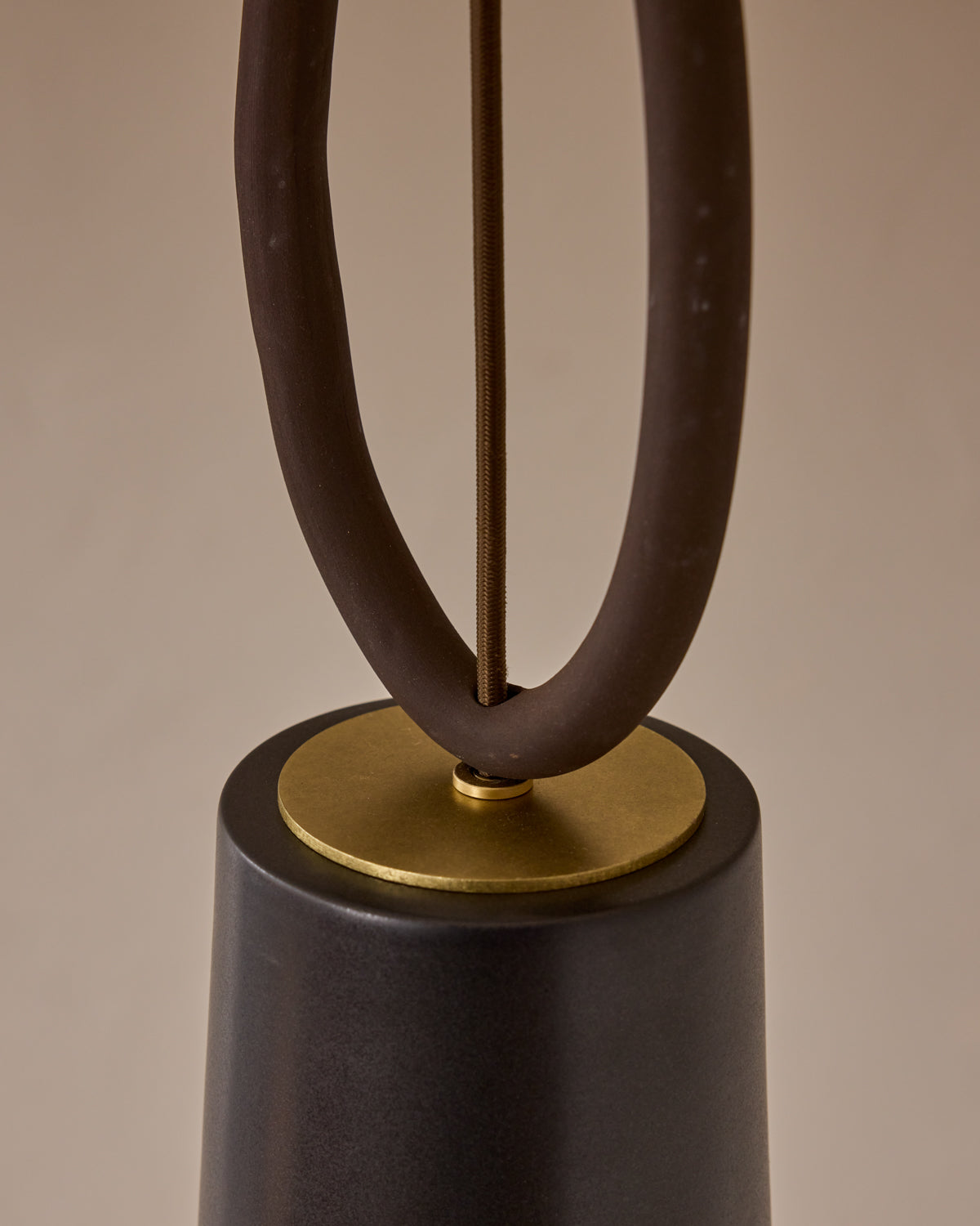 #color_ebony ceramic