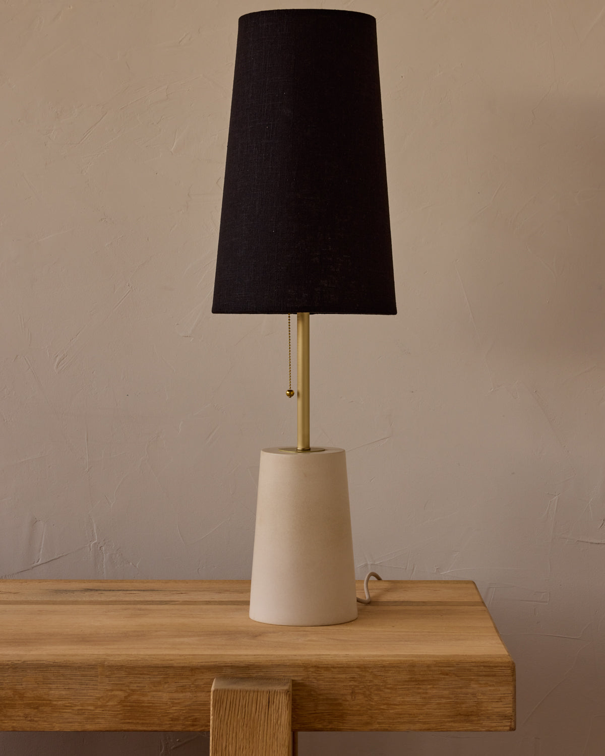 #ceramic-finish_dogwood ceramic #shade-color_black linen