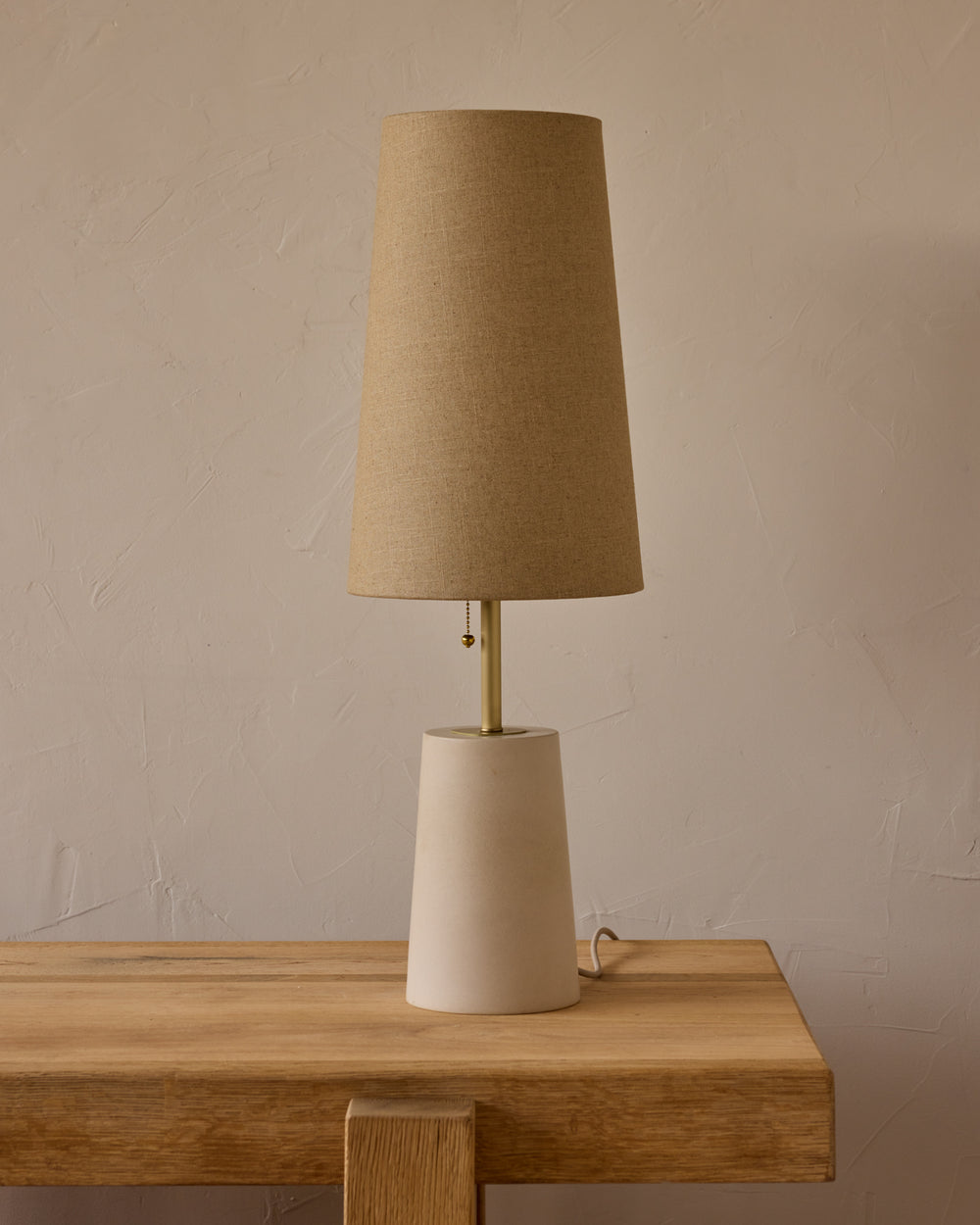 #ceramic-finish_dogwood ceramic #shade-color_flax linen