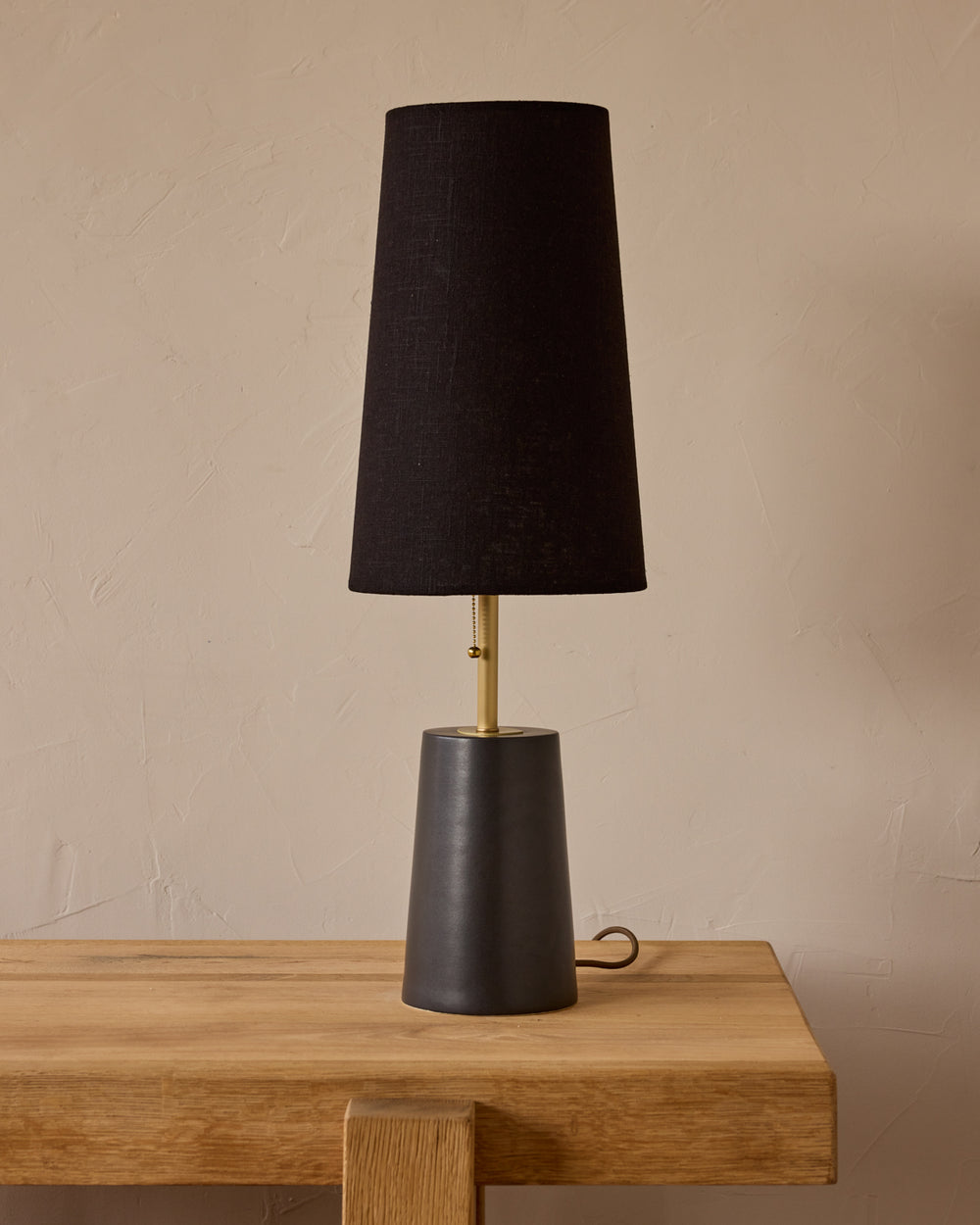 #ceramic-finish_ebony ceramic #shade-color_black linen