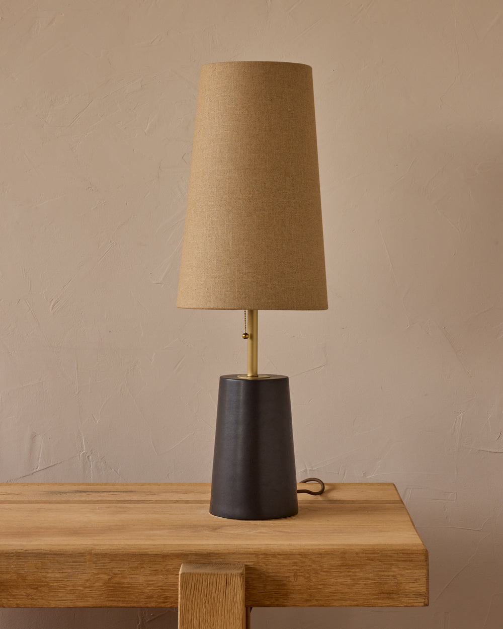 #ceramic-finish_ebony ceramic #shade-color_flax linen