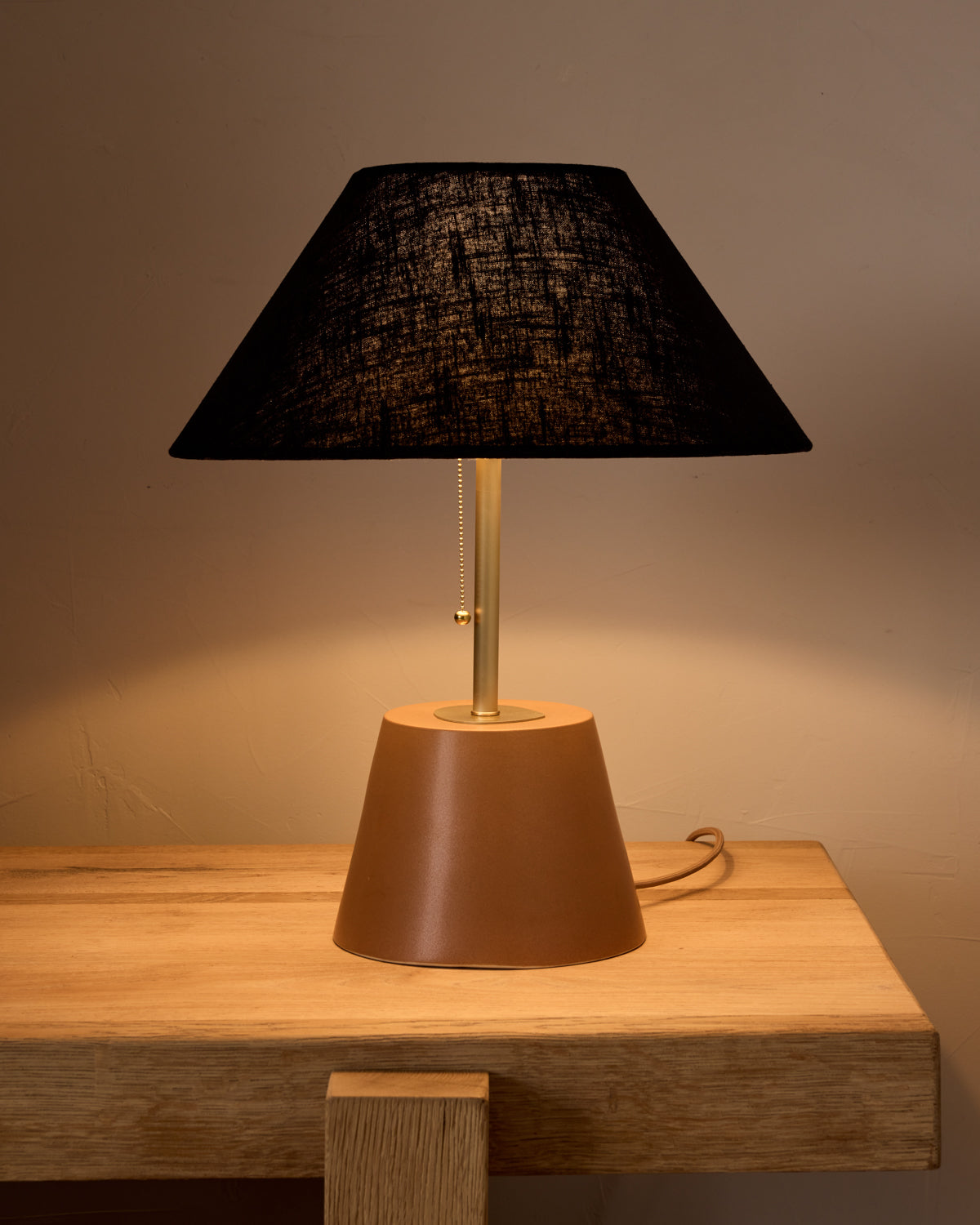 #ceramic-finish_chestnut ceramic #shade-color_black linen