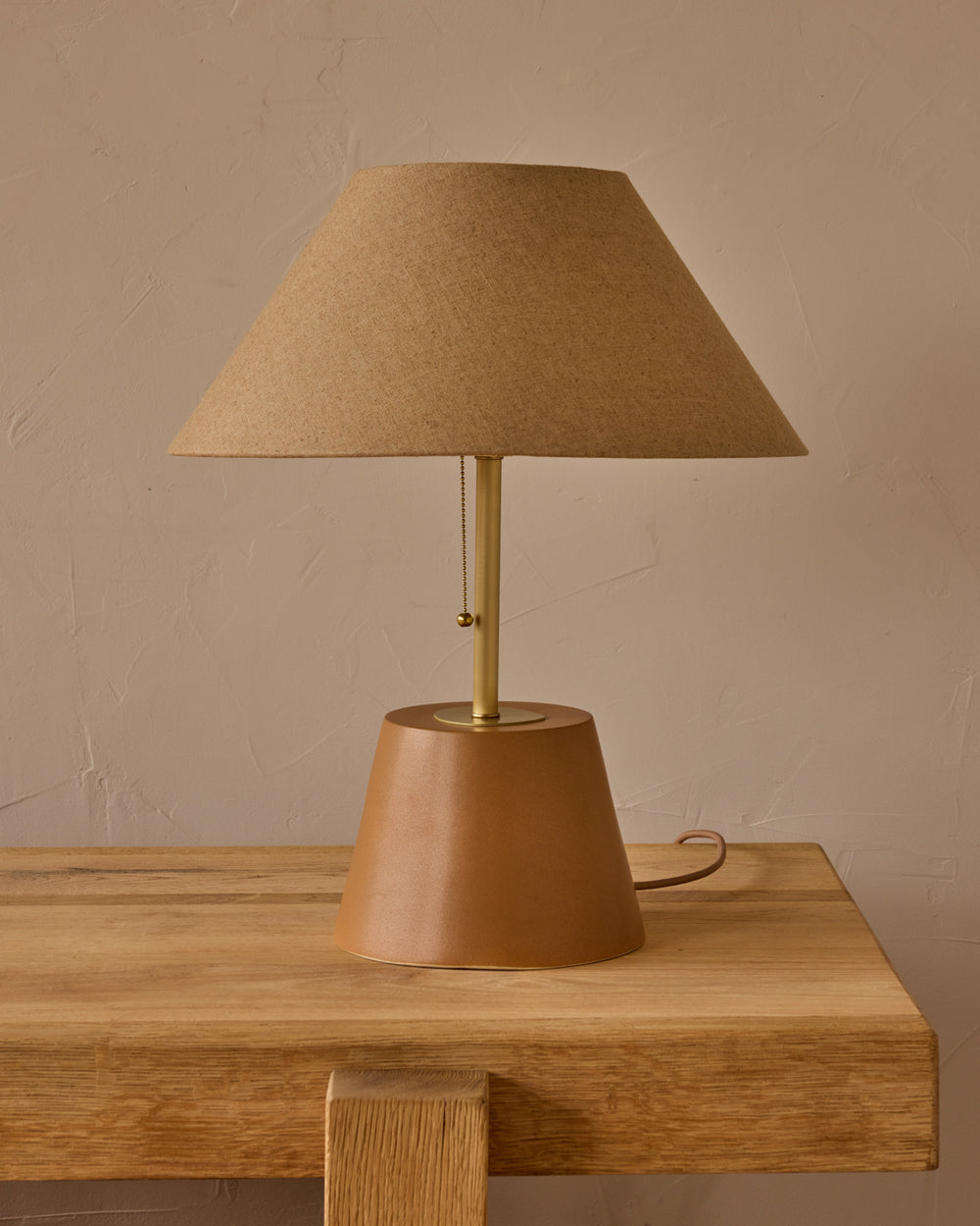 #ceramic-finish_chestnut ceramic #shade-color_flax linen