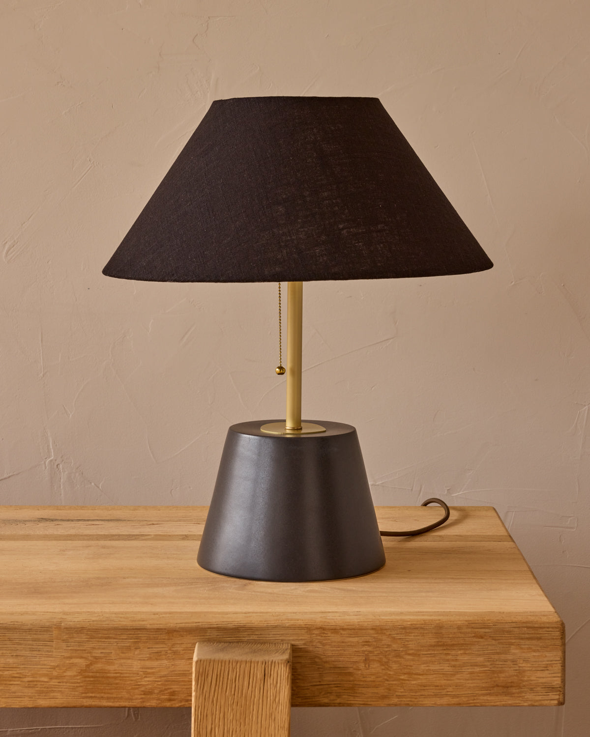 #ceramic-finish_ebony ceramic #shade-color_black linen
