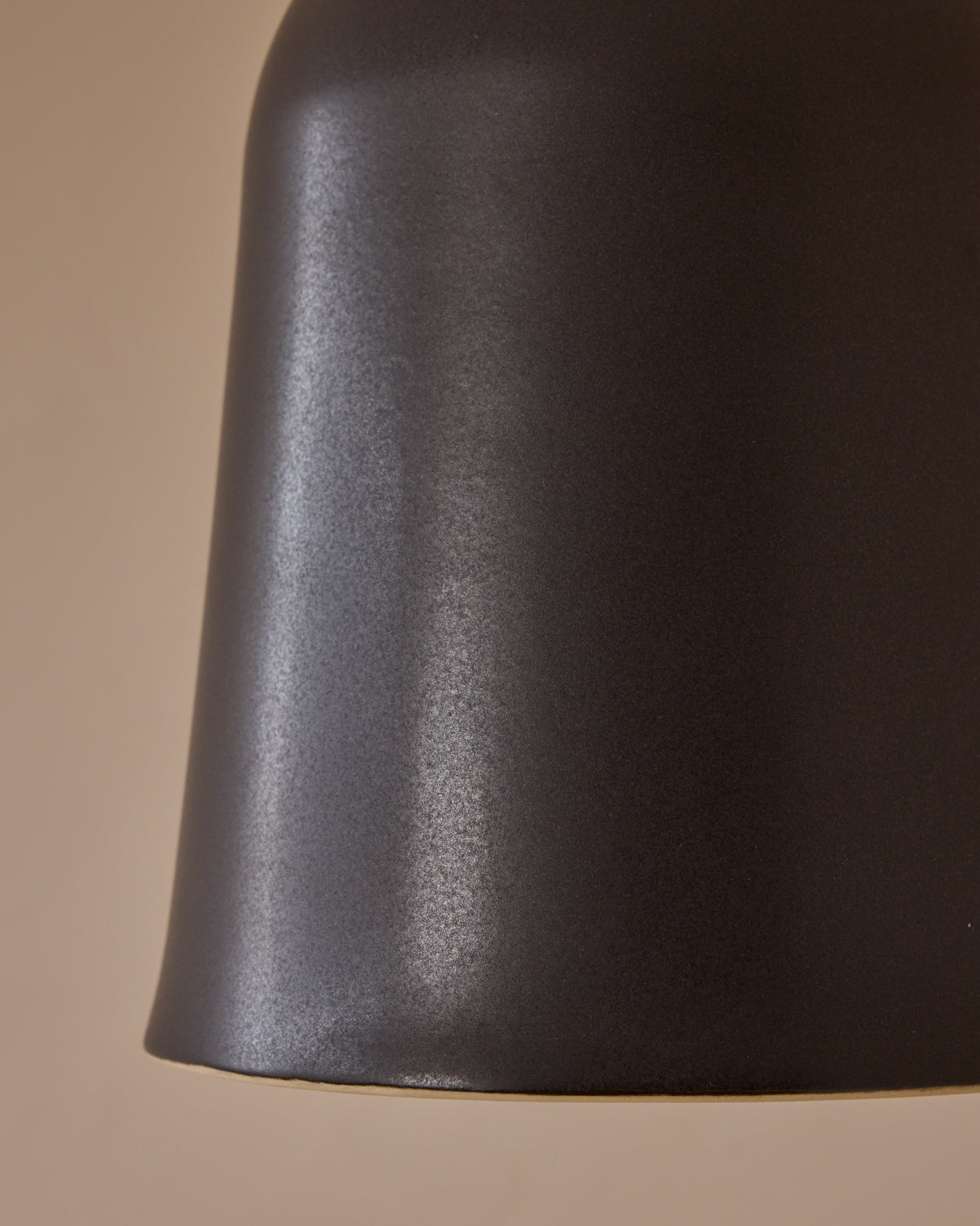 #color_ebony ceramic