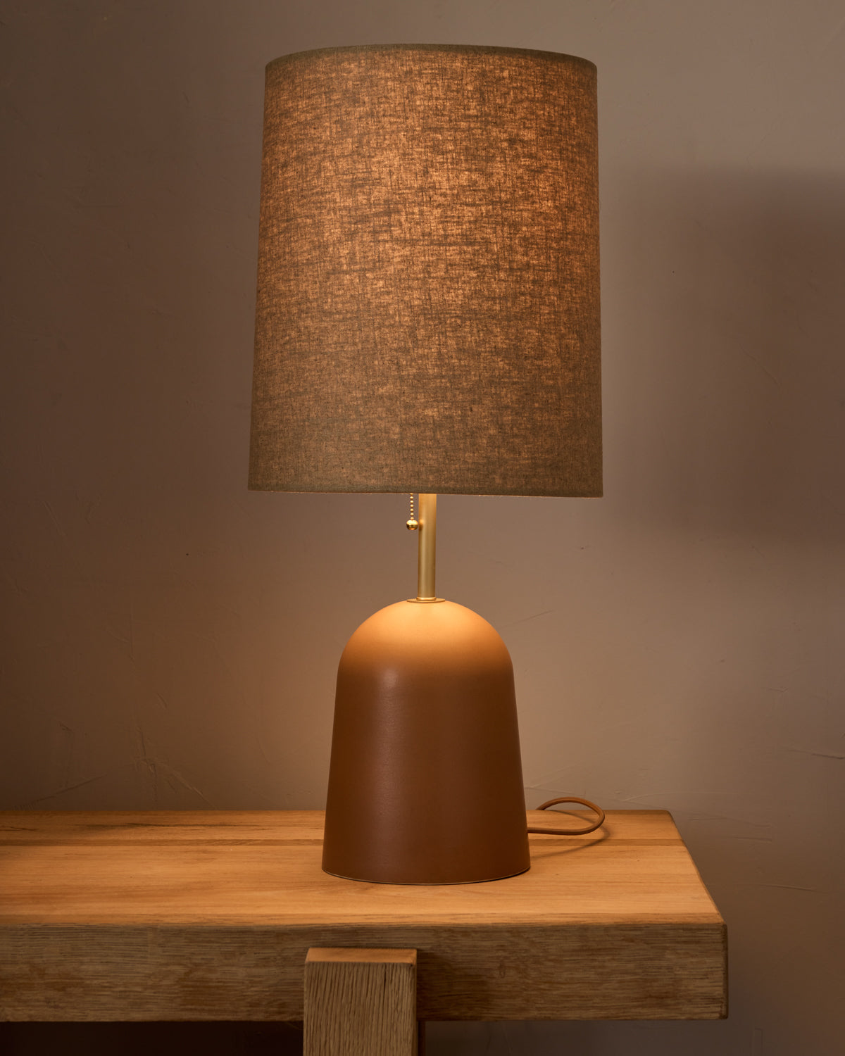 #ceramic-finish_chestnut ceramic #shade-color_flax linen