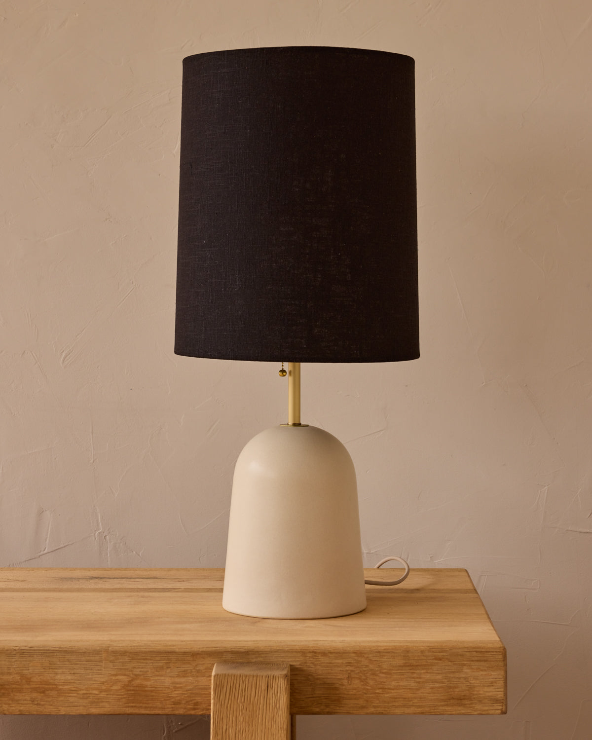 #ceramic-finish_dogwood ceramic #shade-color_black linen