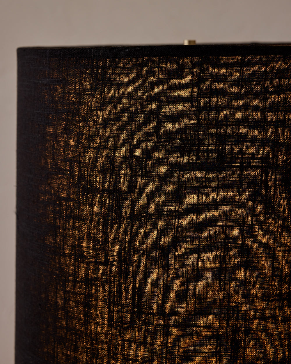 #shade-color_black linen