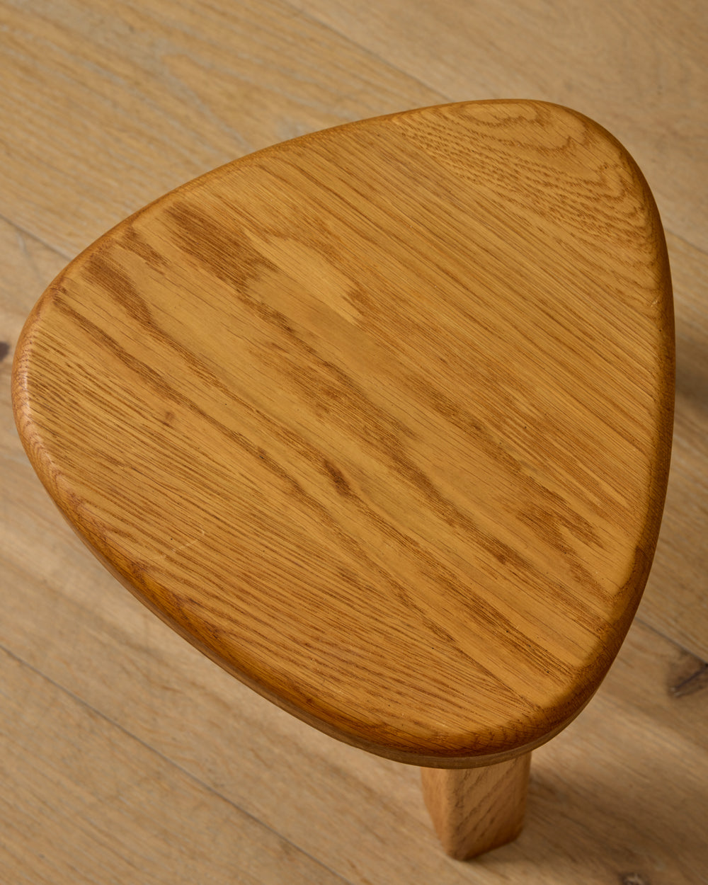 Triangular Oak Nesting Tables - Set of 3