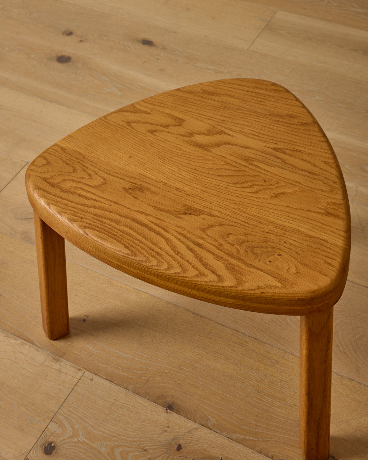 Triangular Oak Nesting Tables - Set of 3