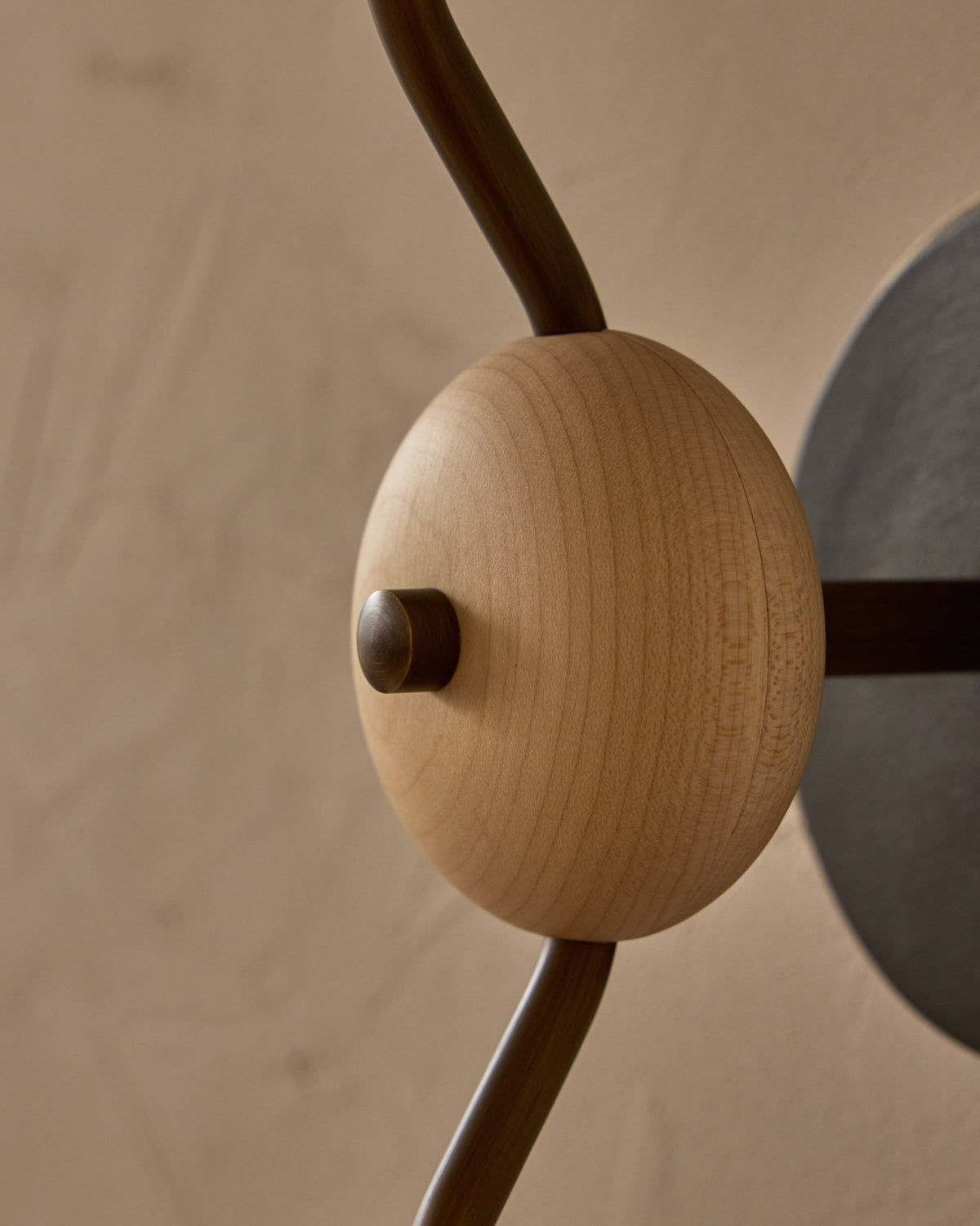 #ceramic-finish_almost black #metal-finish_antique brass #wood-finish_clear maple
