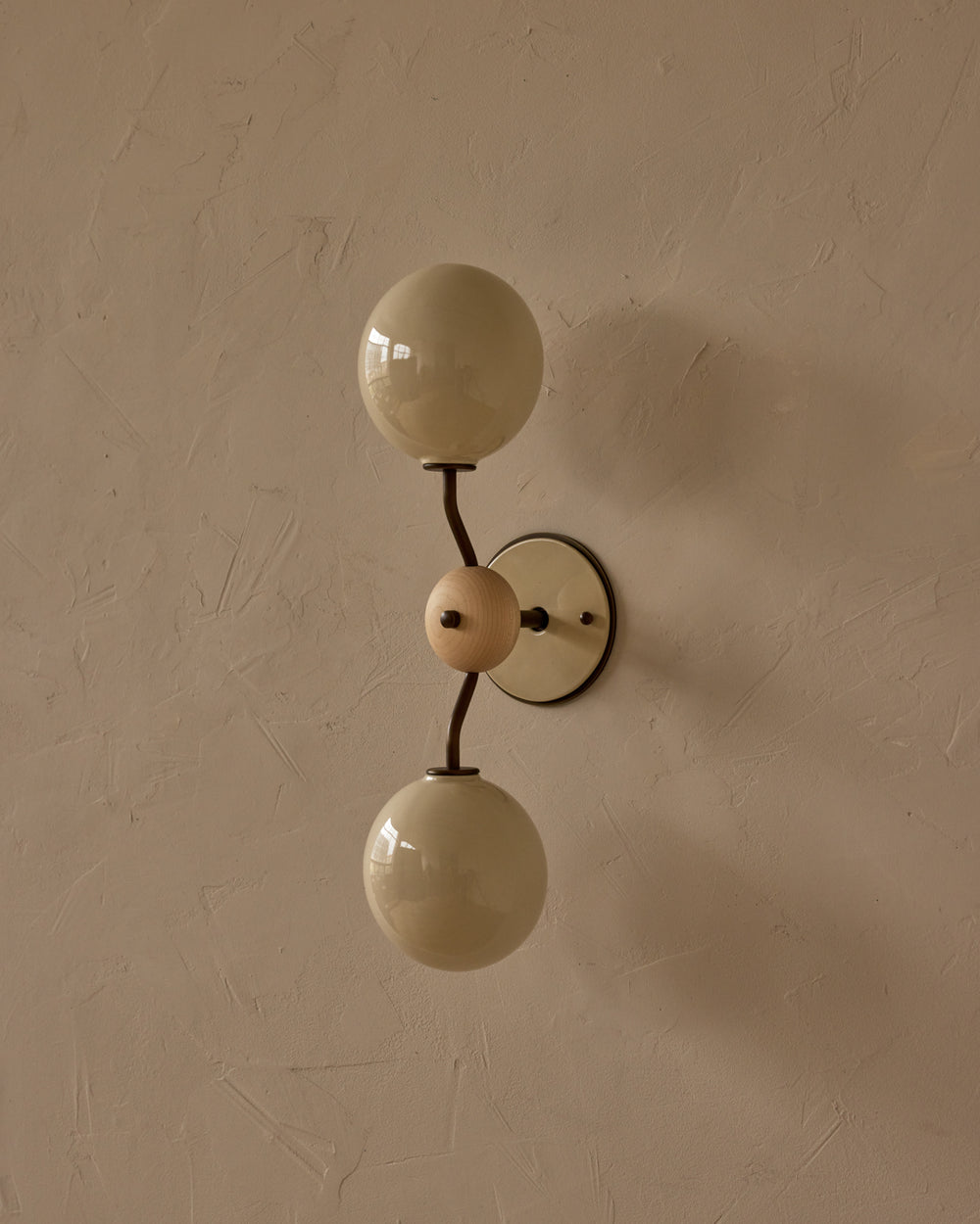 #ceramic-finish_cream #metal-finish_antique brass #wood-finish_clear maple