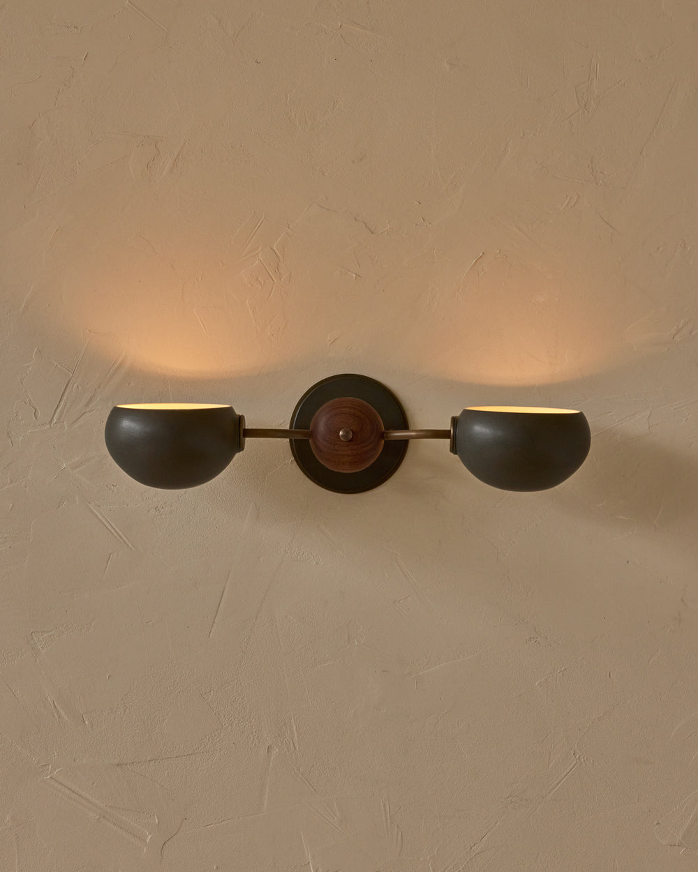#ceramic-finish_almost black #metal-finish_antique brass #wood-finish_black walnut