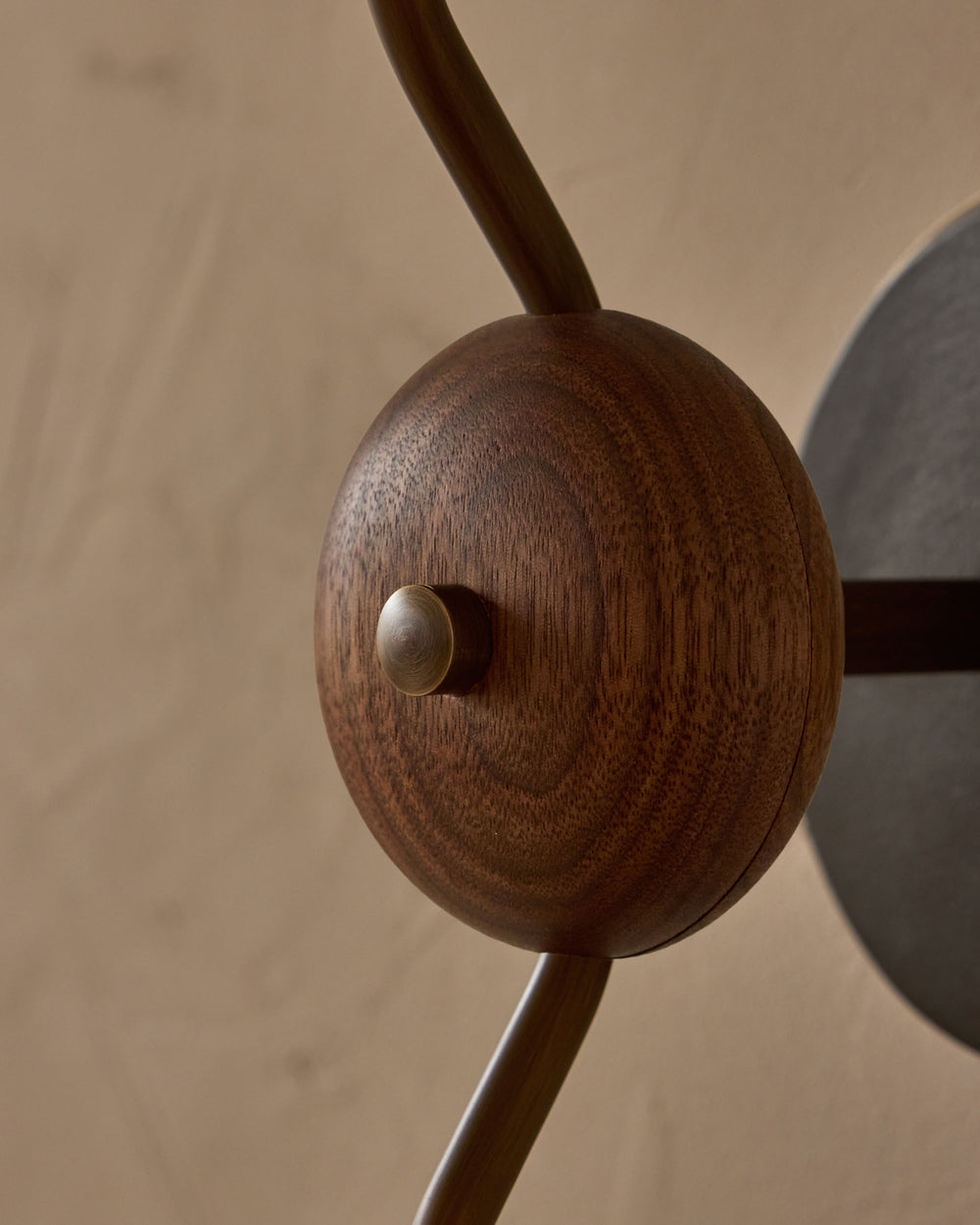 #ceramic-finish_almost black #metal-finish_antique brass #wood-finish_black walnut