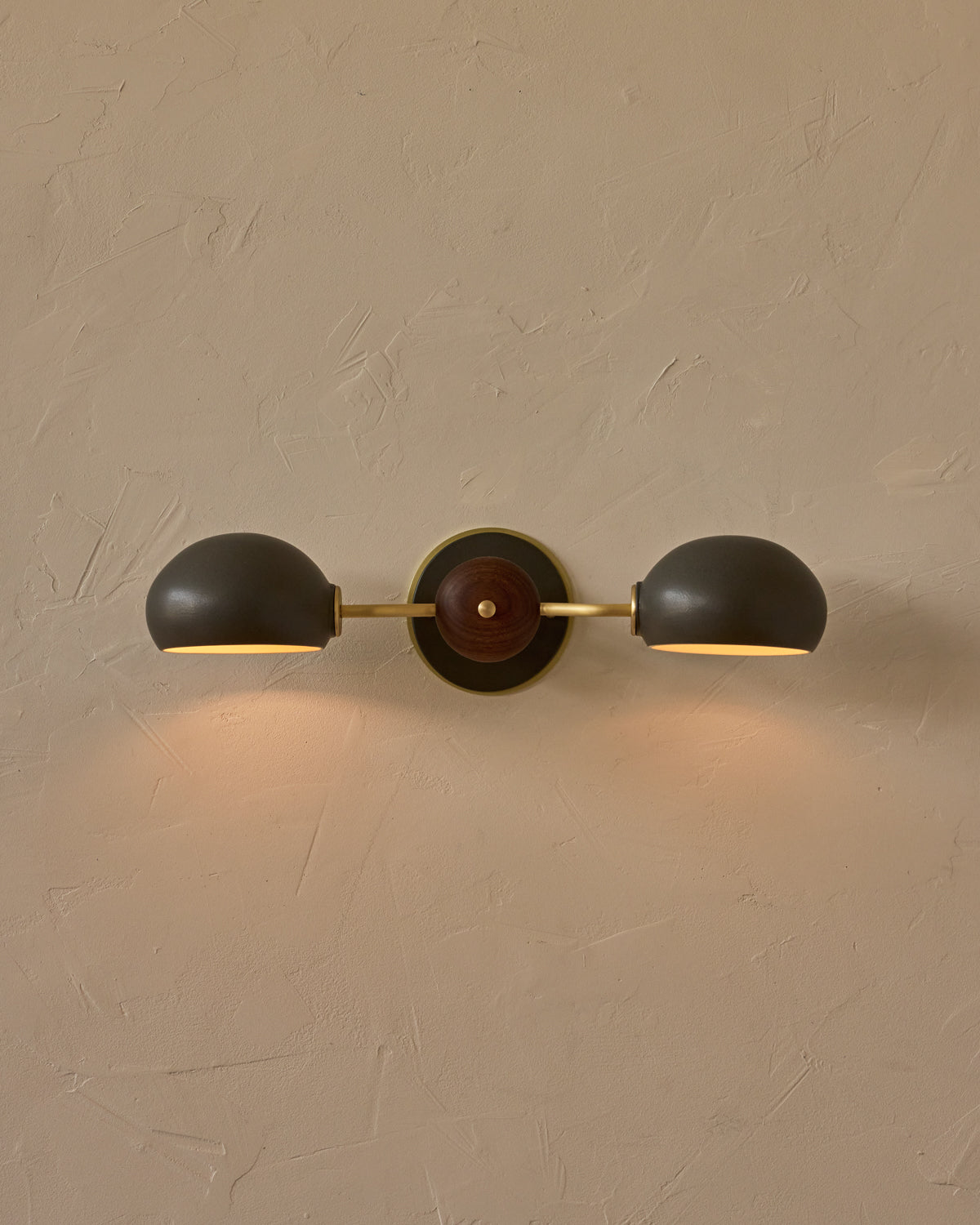 #ceramic-finish_almost black #metal-finish_satin brass #wood-finish_black walnut