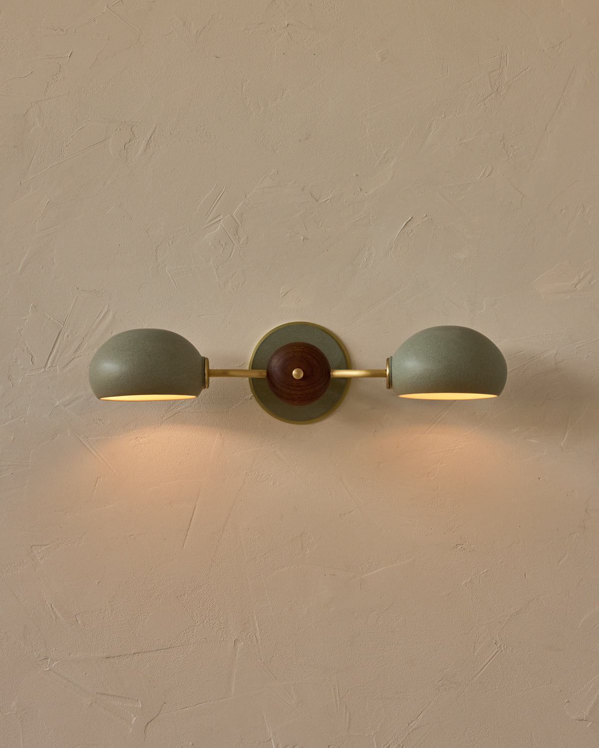 #ceramic-finish_olivine #metal-finish_satin brass #wood-finish_black walnut