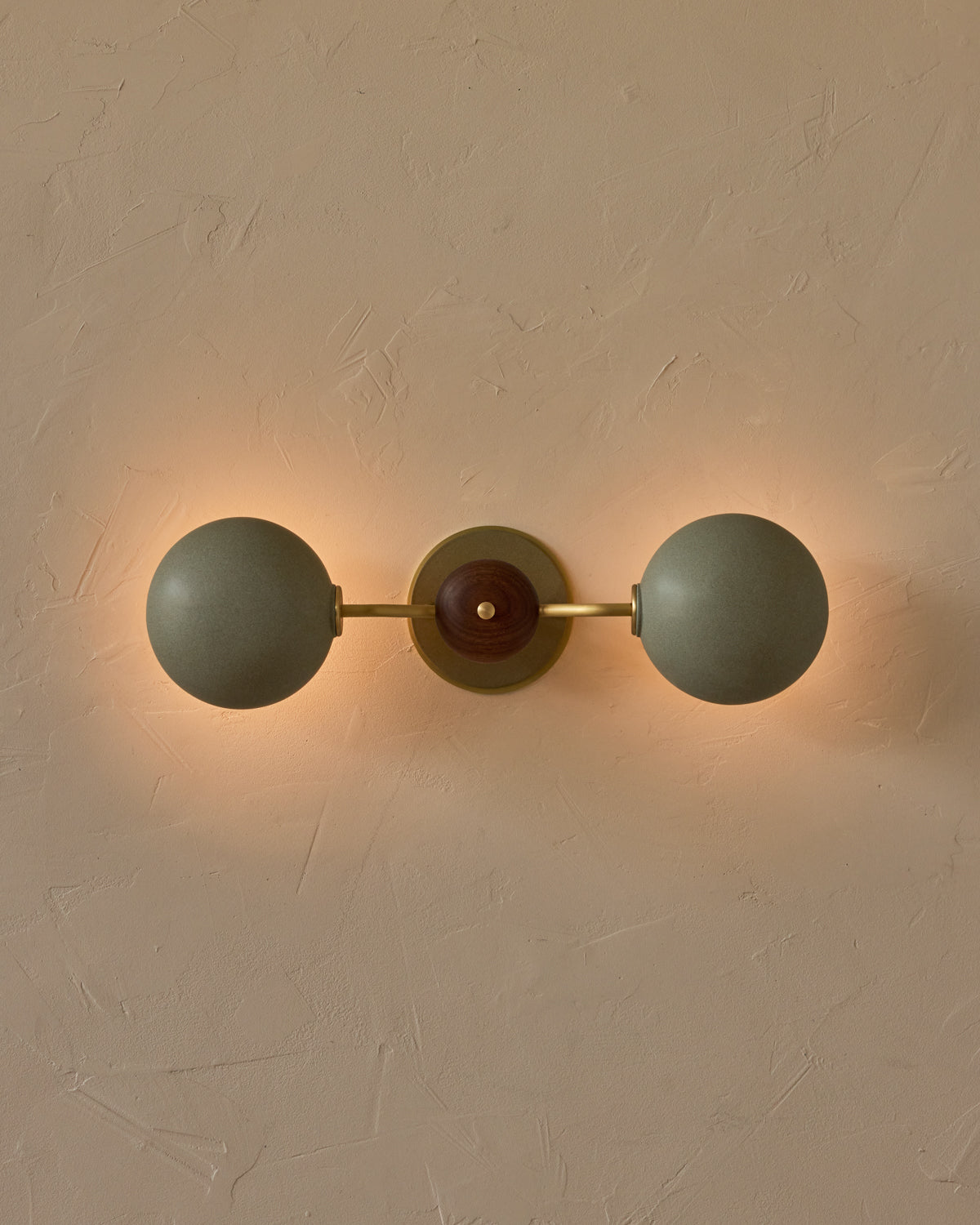 #ceramic-finish_olivine #metal-finish_satin brass #wood-finish_black walnut