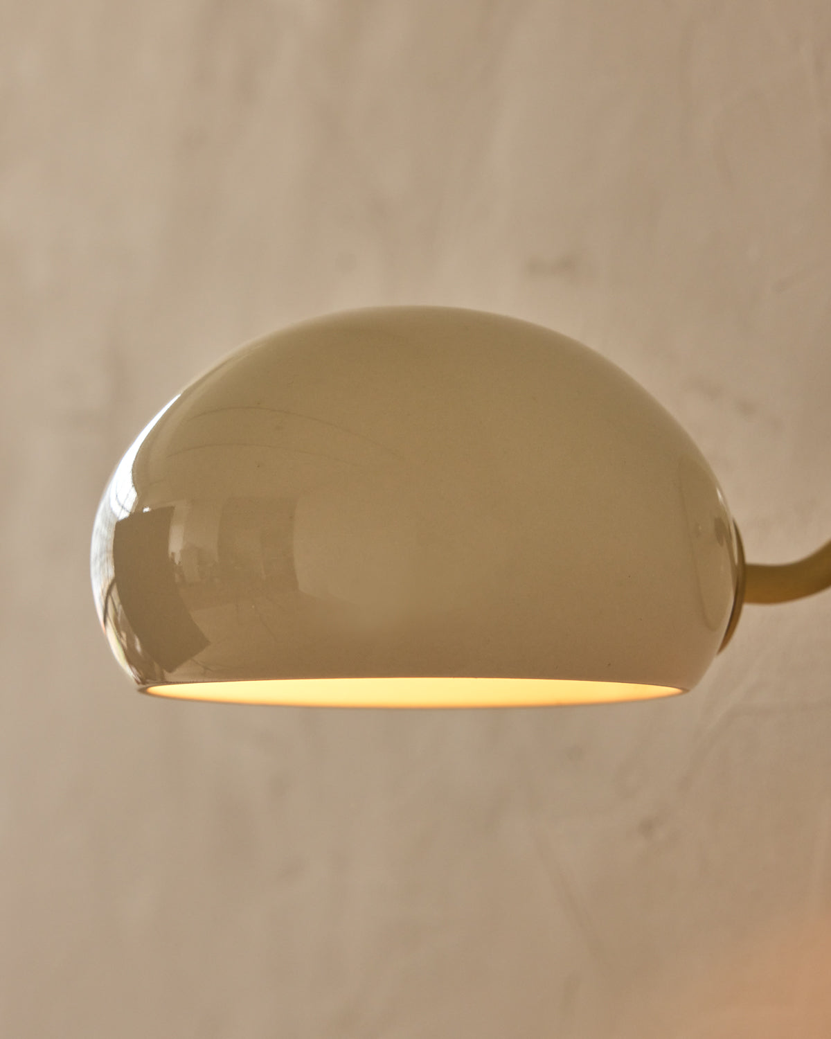 #ceramic-finish_cream #metal-finish_satin brass