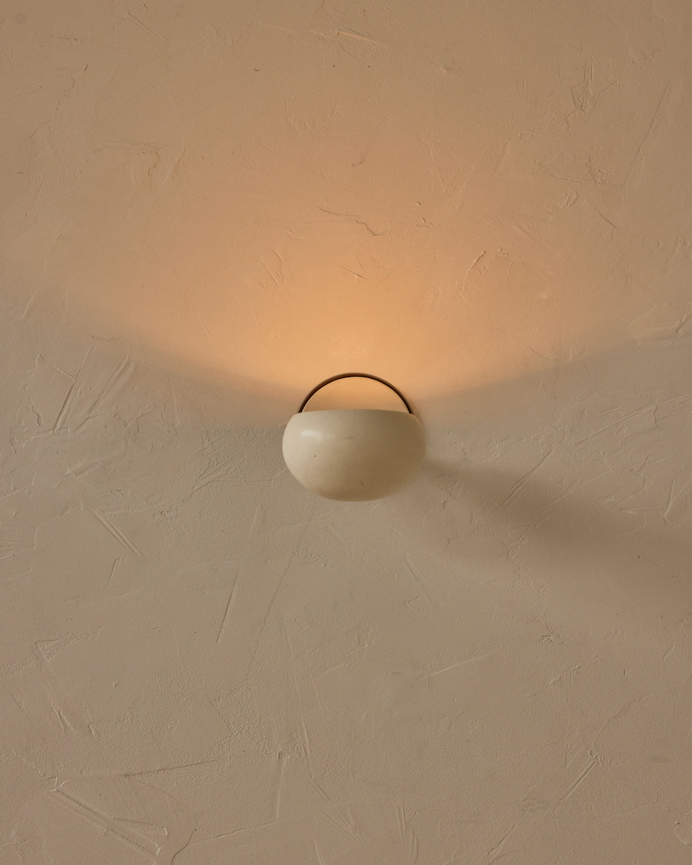#ceramic-finish_dove #metal-finish_antique brass