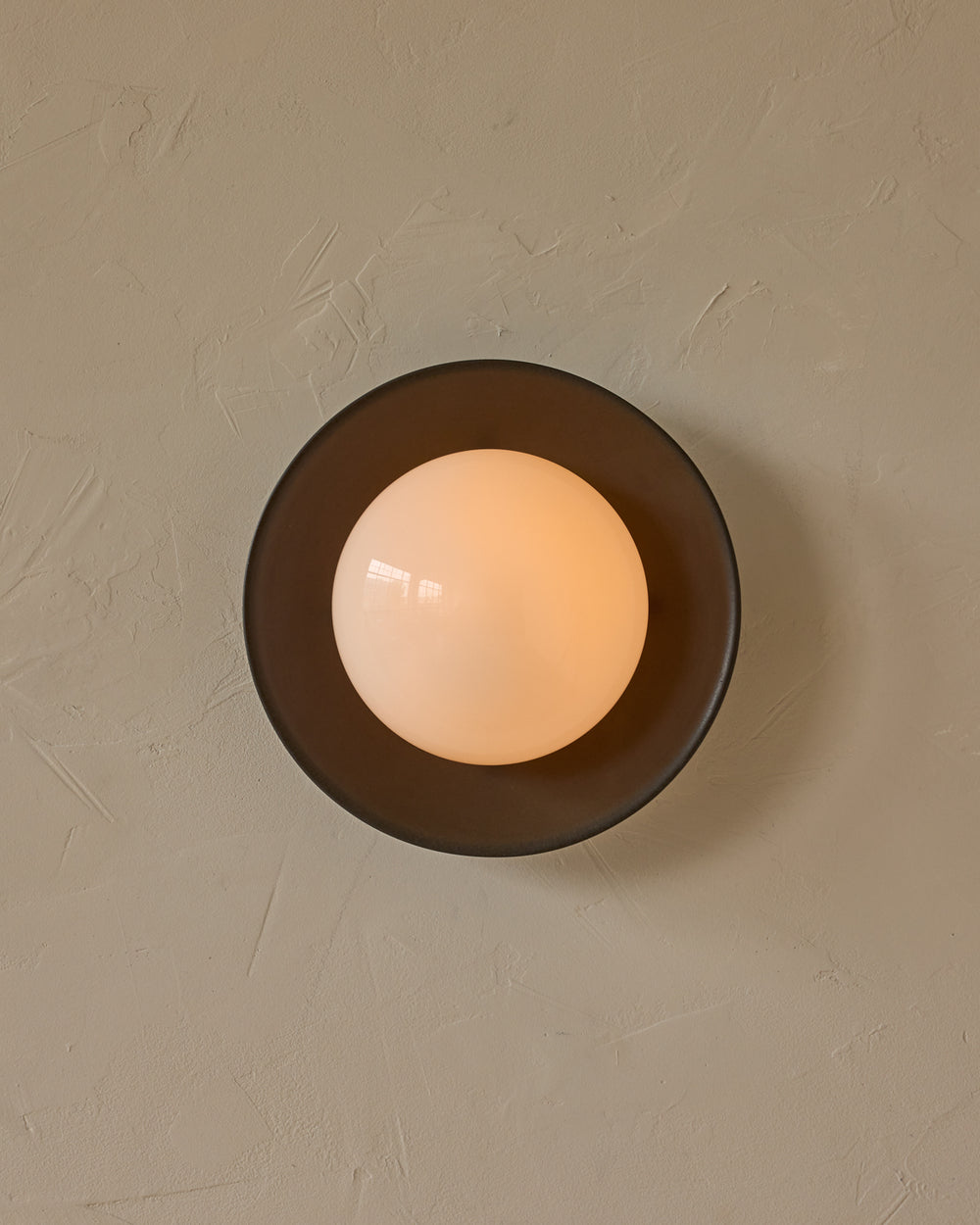 #shade-finish_almost black ceramic 