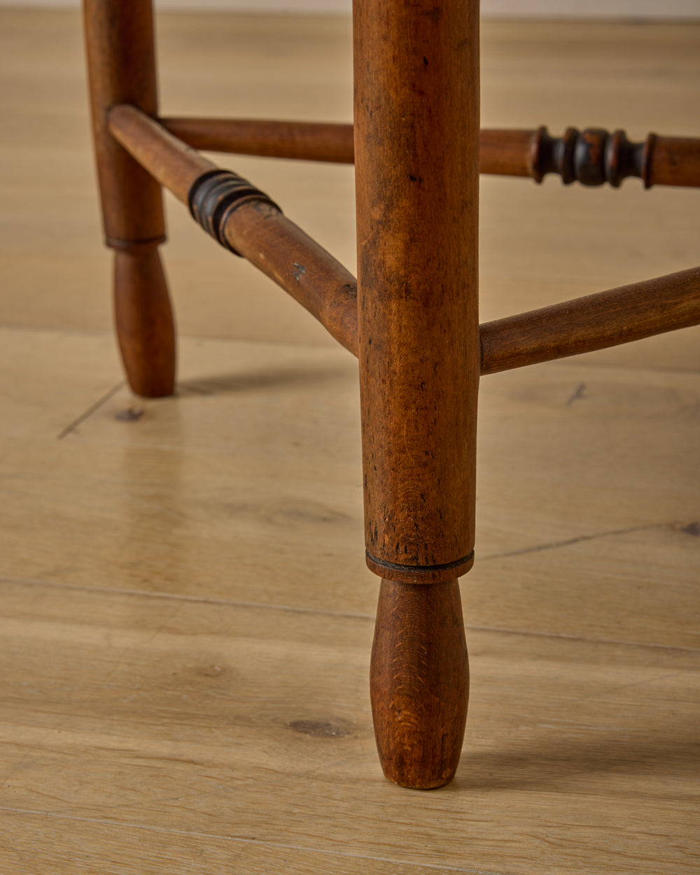 Bobbin Triangular Armchair with Curved Crest