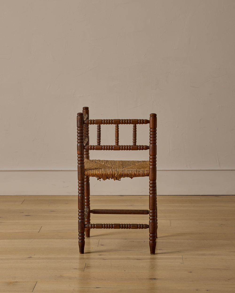Corner Carved Bobbin Chair