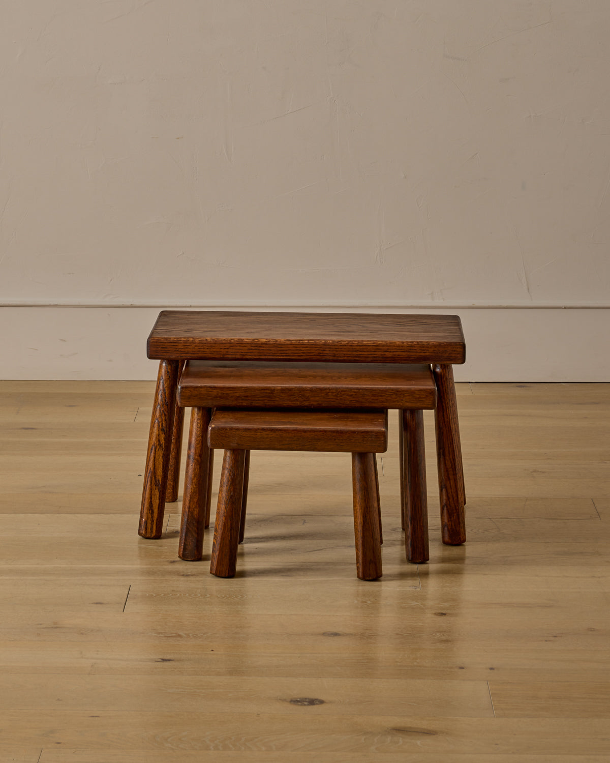 Set of Dark Oak Nesting Tables