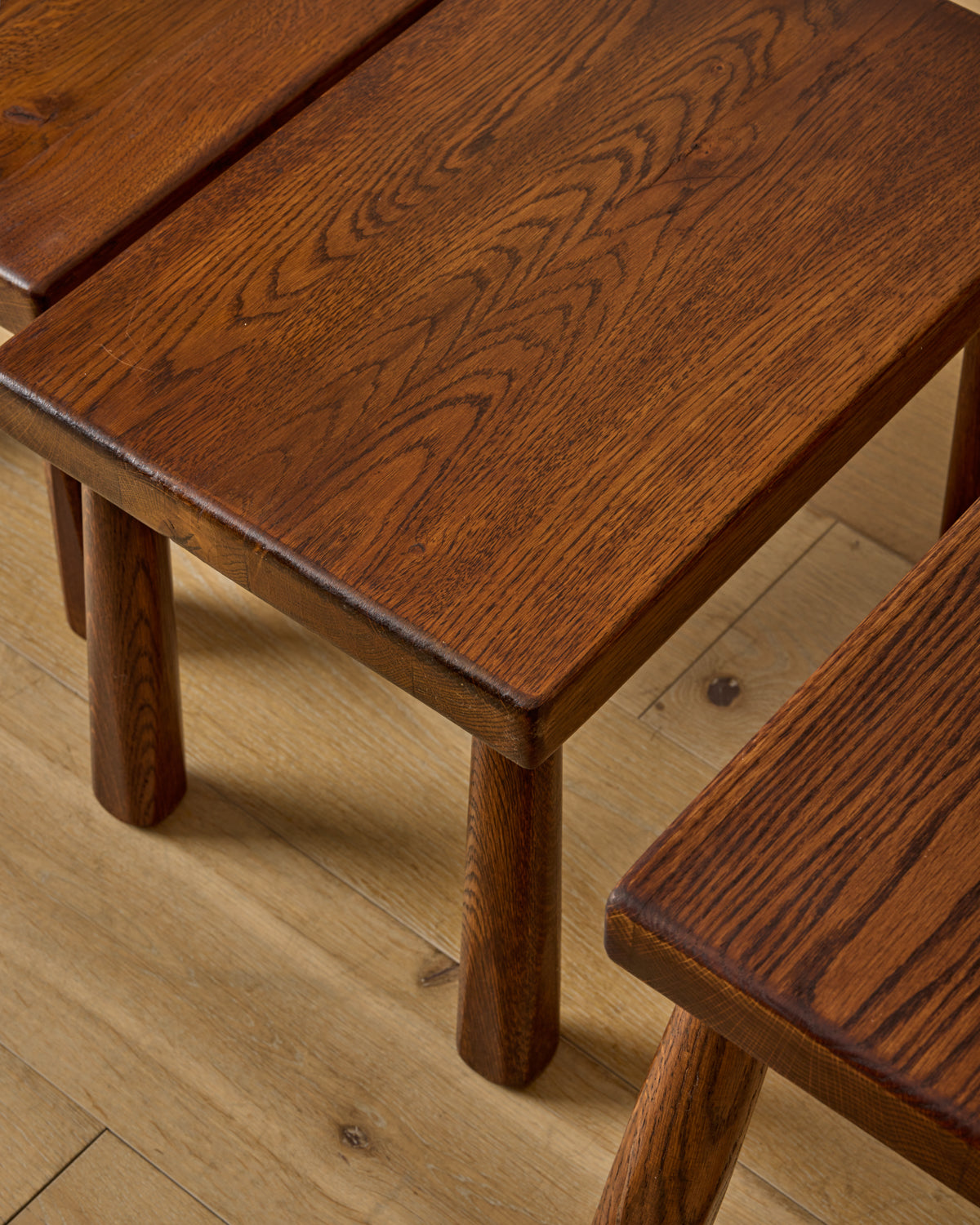 Set of Dark Oak Nesting Tables