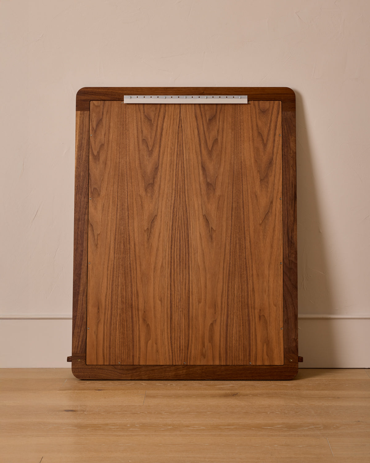 #size_large #wood-finish_black walnut