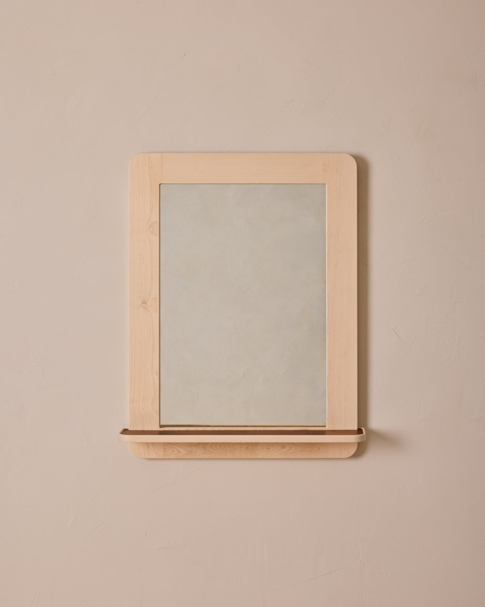 #size_medium #wood-finish_clear maple #leather-finish_cognac