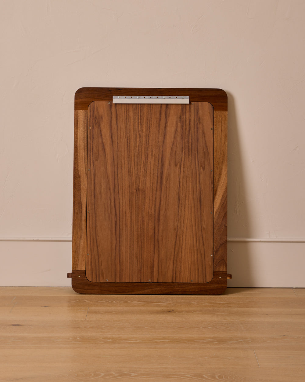 #size_medium #wood-finish_black walnut