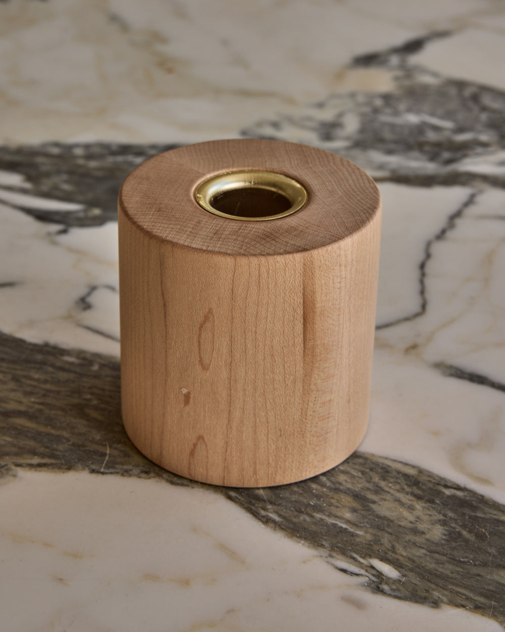 #wood-finish_clear maple #style_round